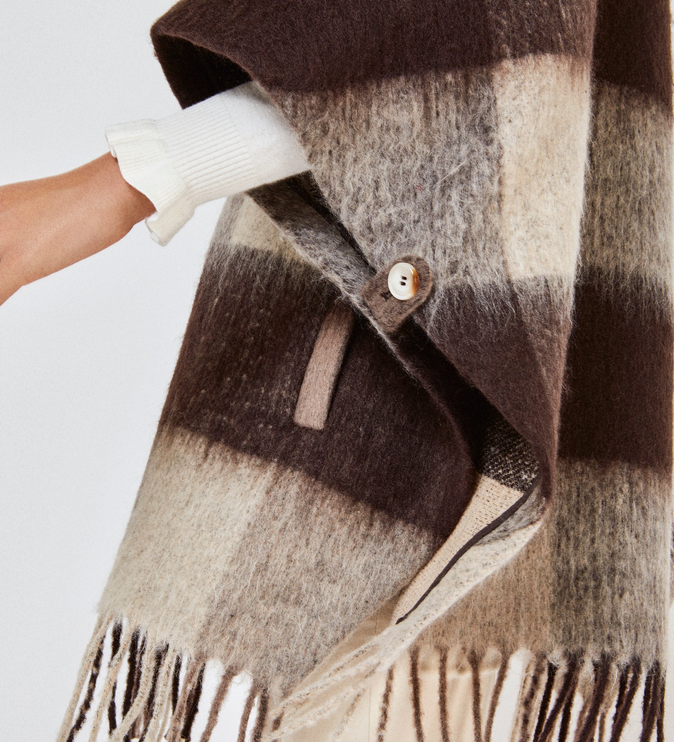 Checkered poncho turtleneck
