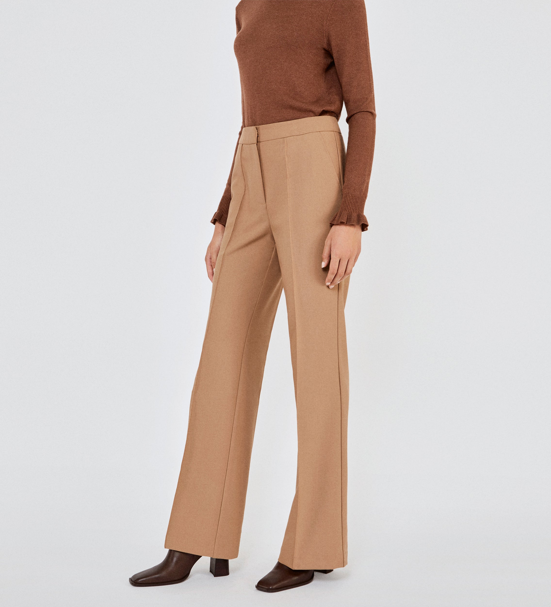 Flared crepe trousers