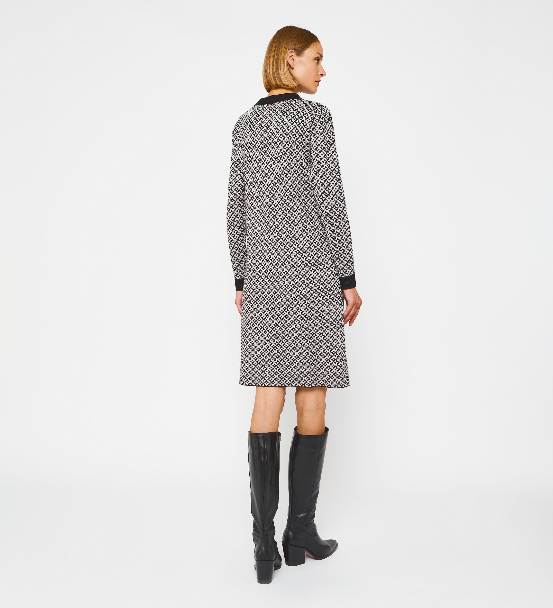 Knitted shirt dress
