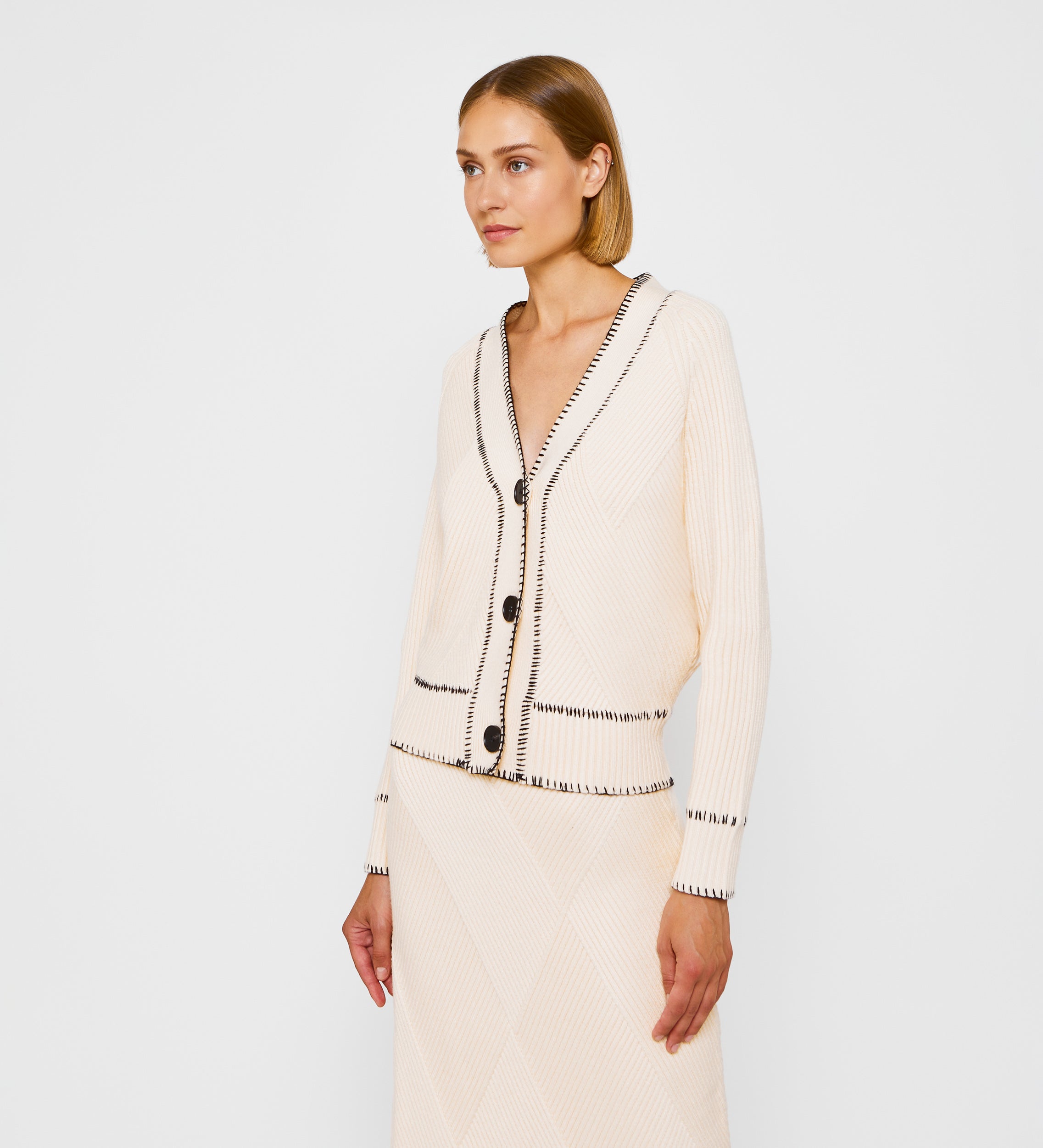 Contrast thread cardigan