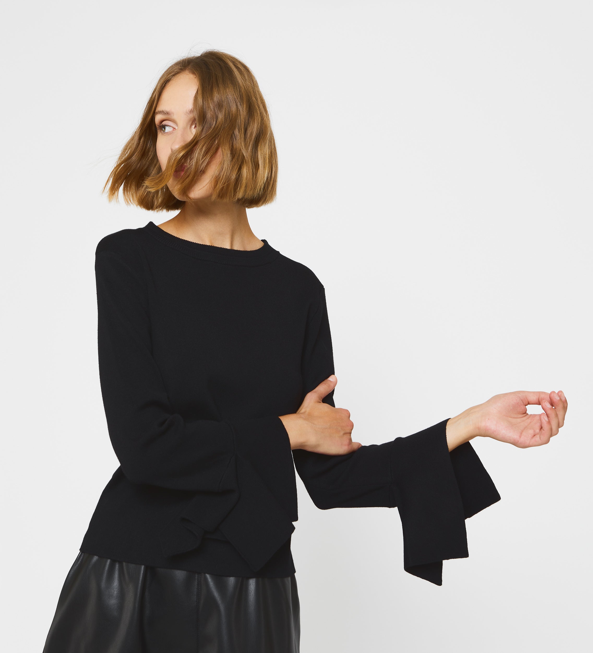 Ruffle sleeve jumper