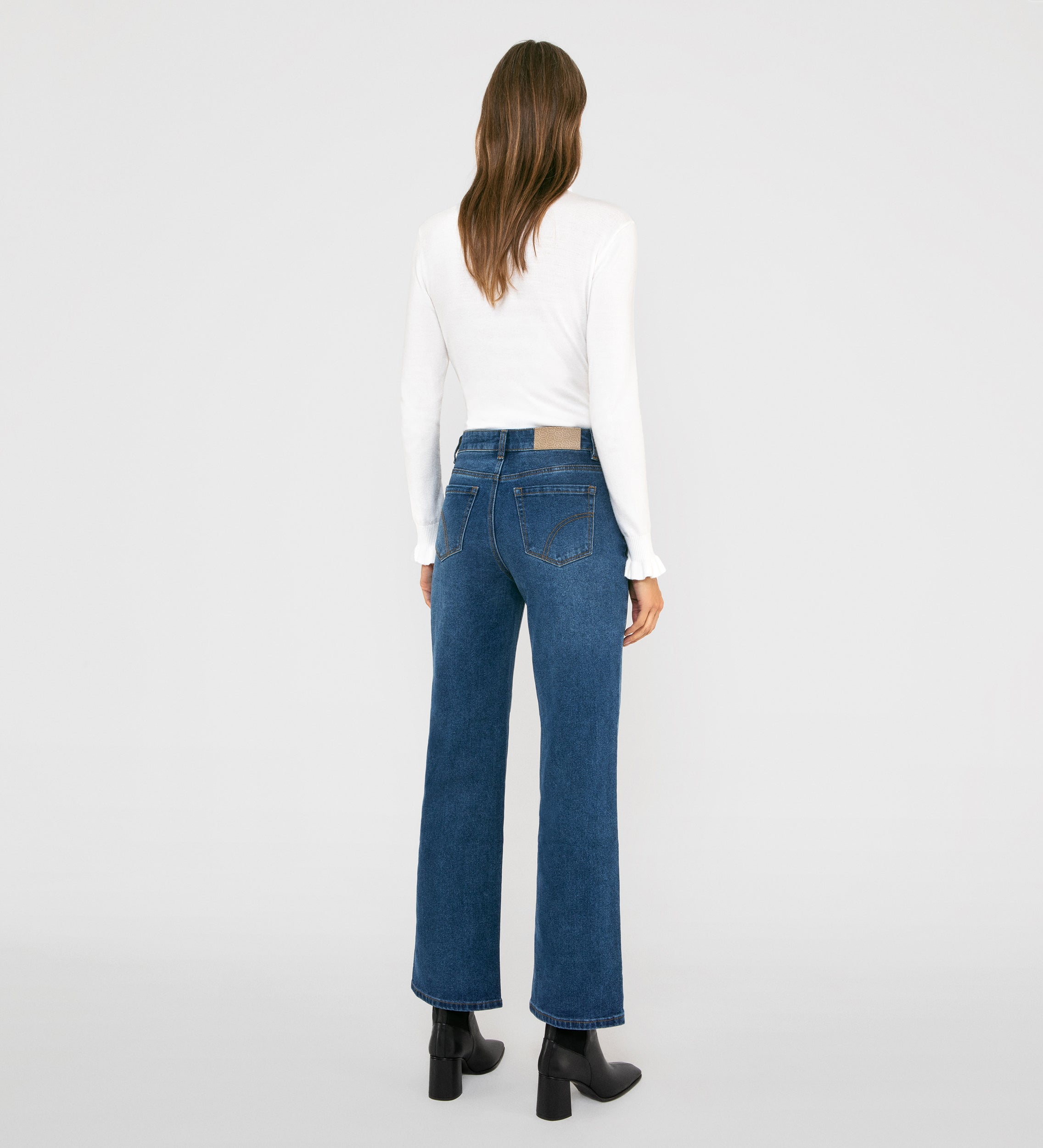 Wide jean pants