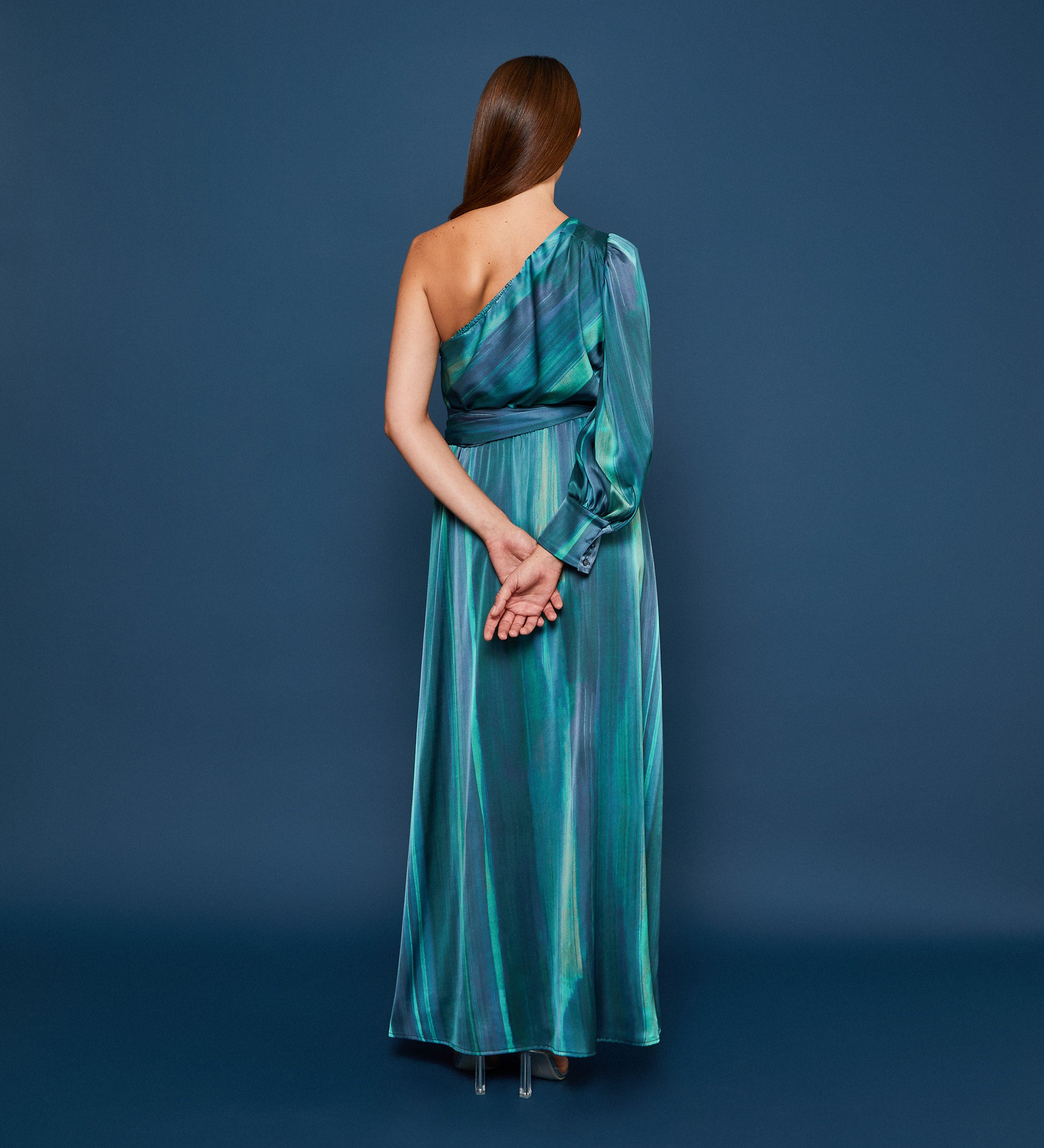 Vestido largo asimétrico