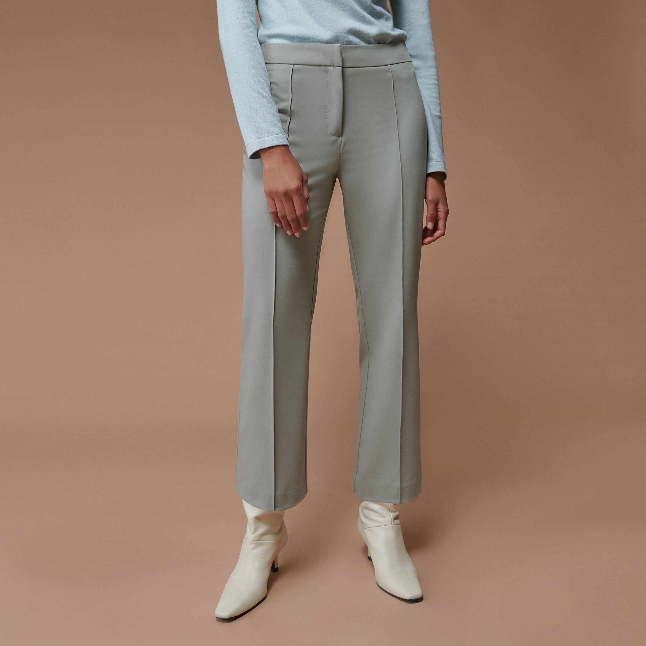 Pantalón crop acampanado