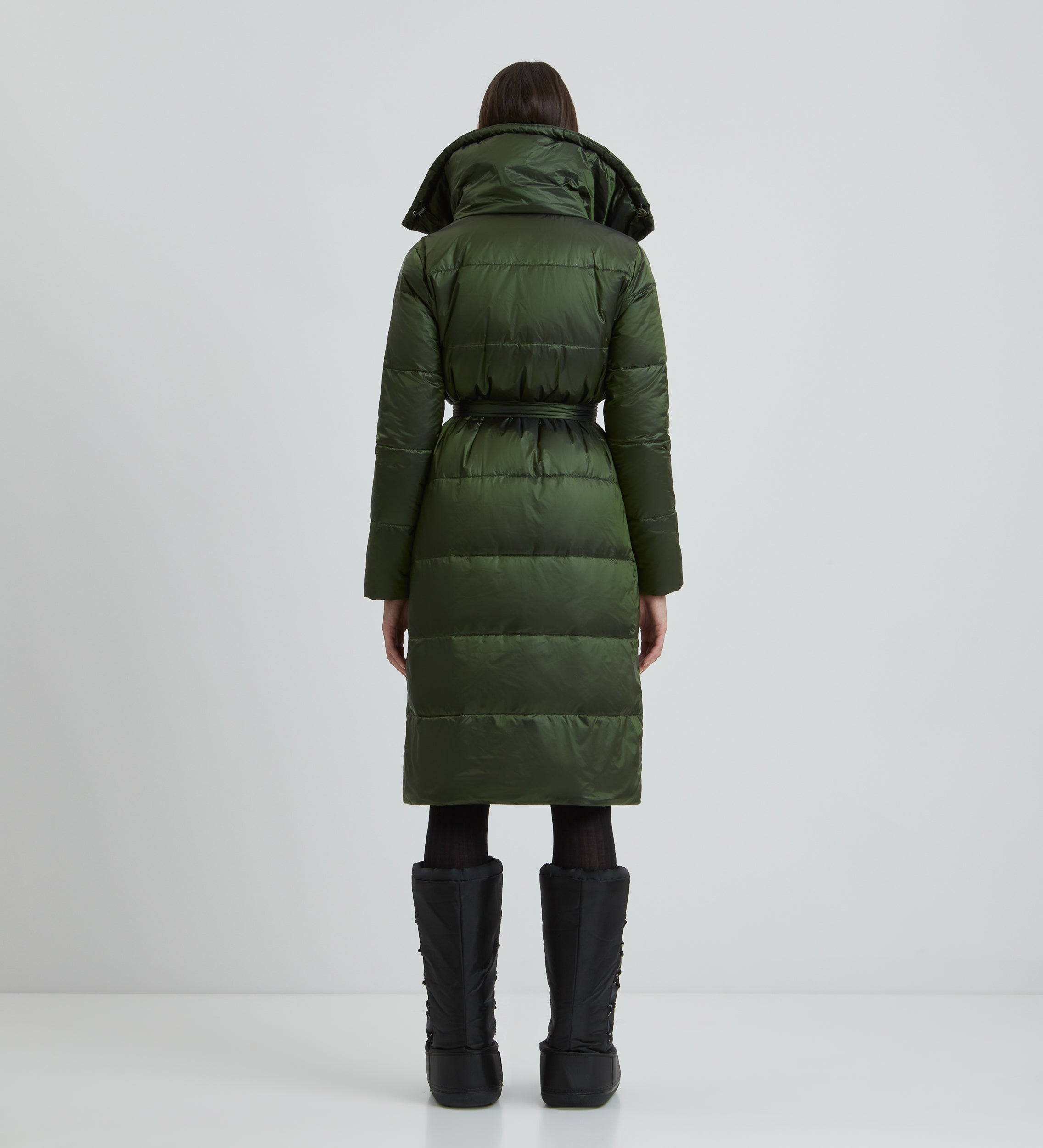 Parka larga cuello chimenea