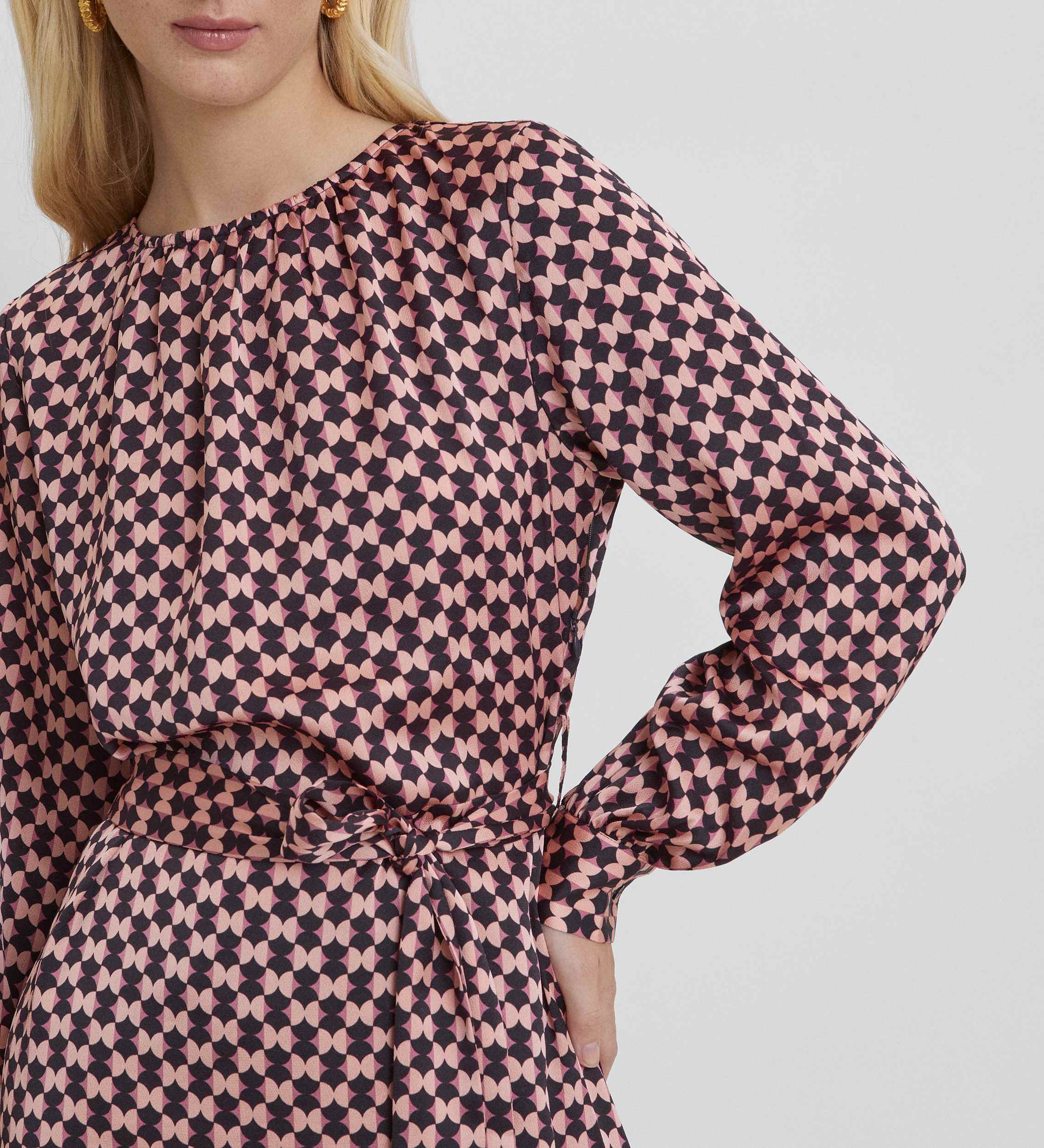 Printed dress with scoop neckline