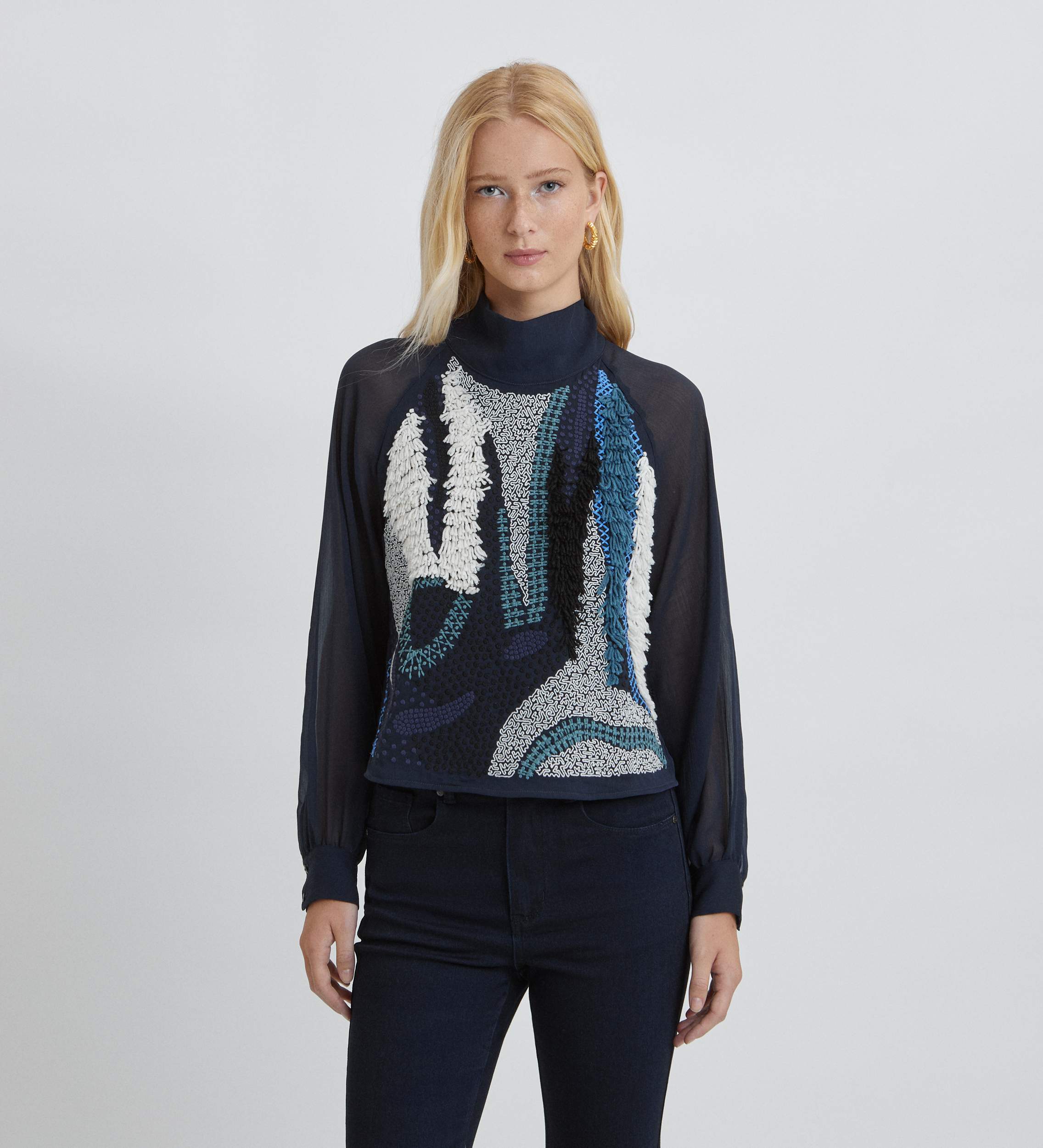 Tapestry embroidered blouse