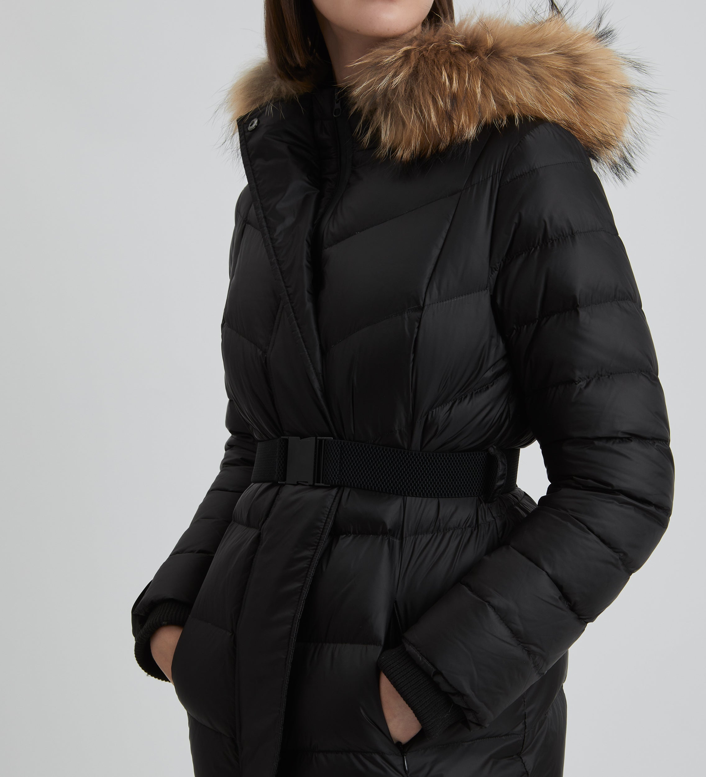 Short parka with hood