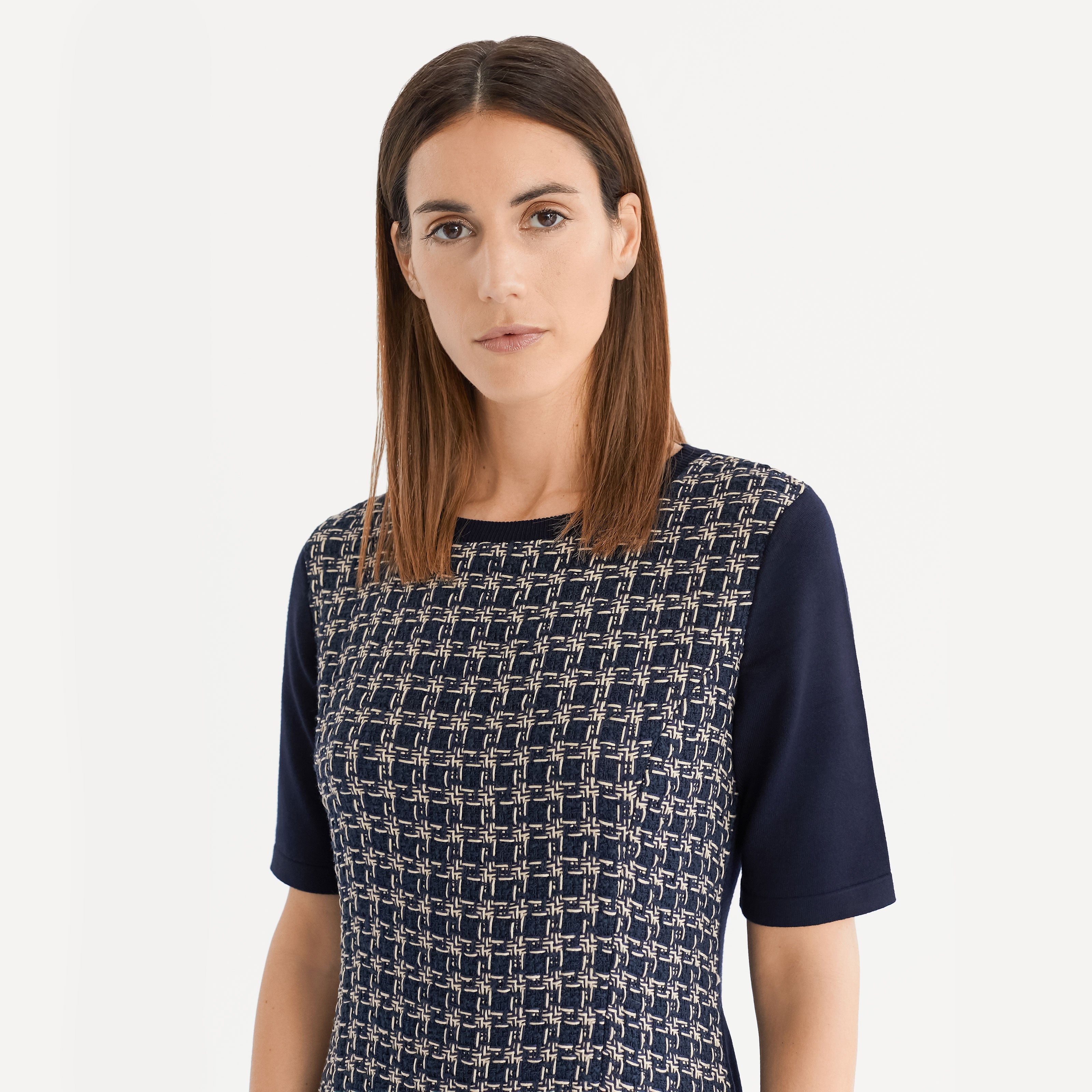 Long knit dress with tweed