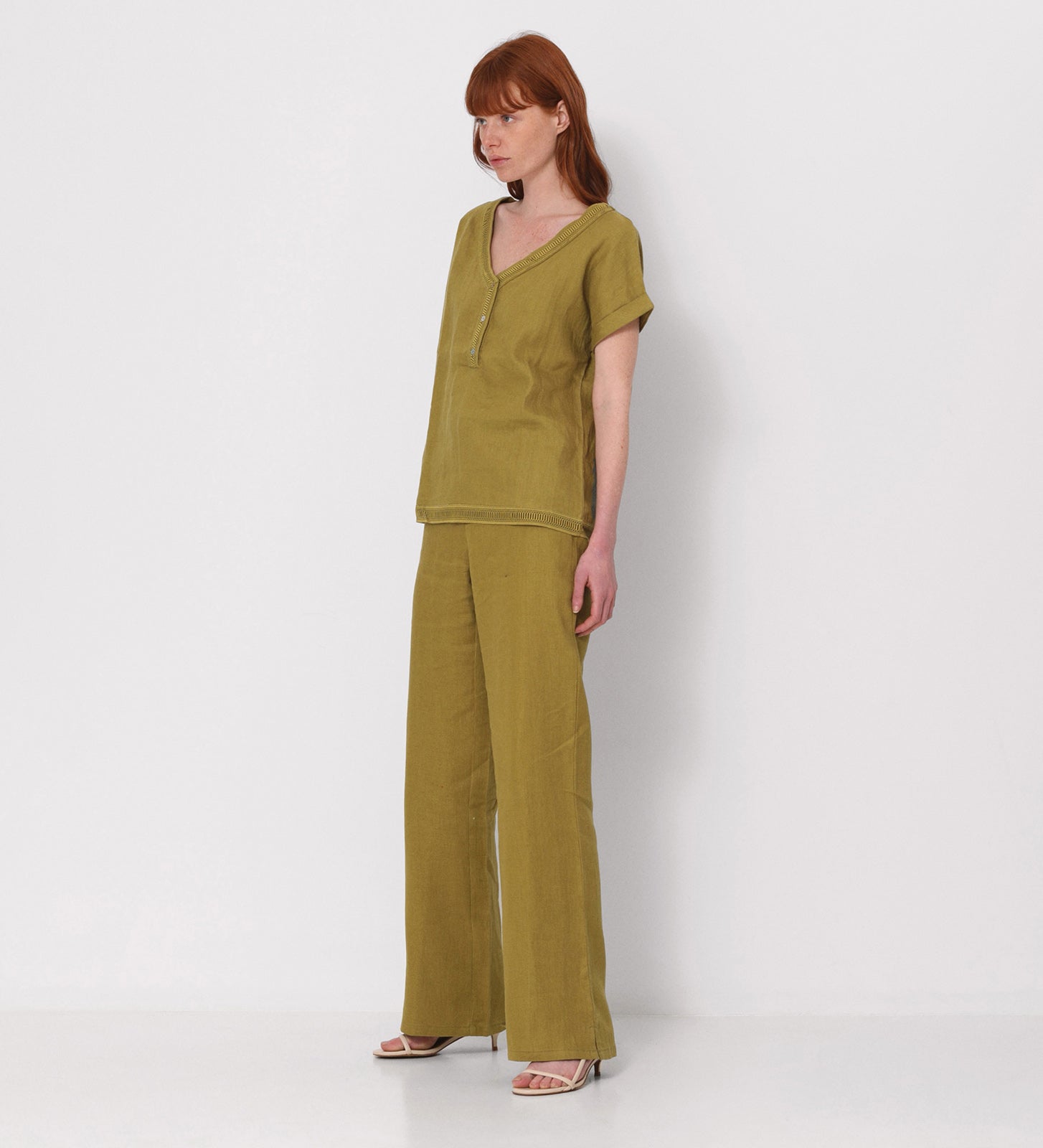 Haut à encolure en V