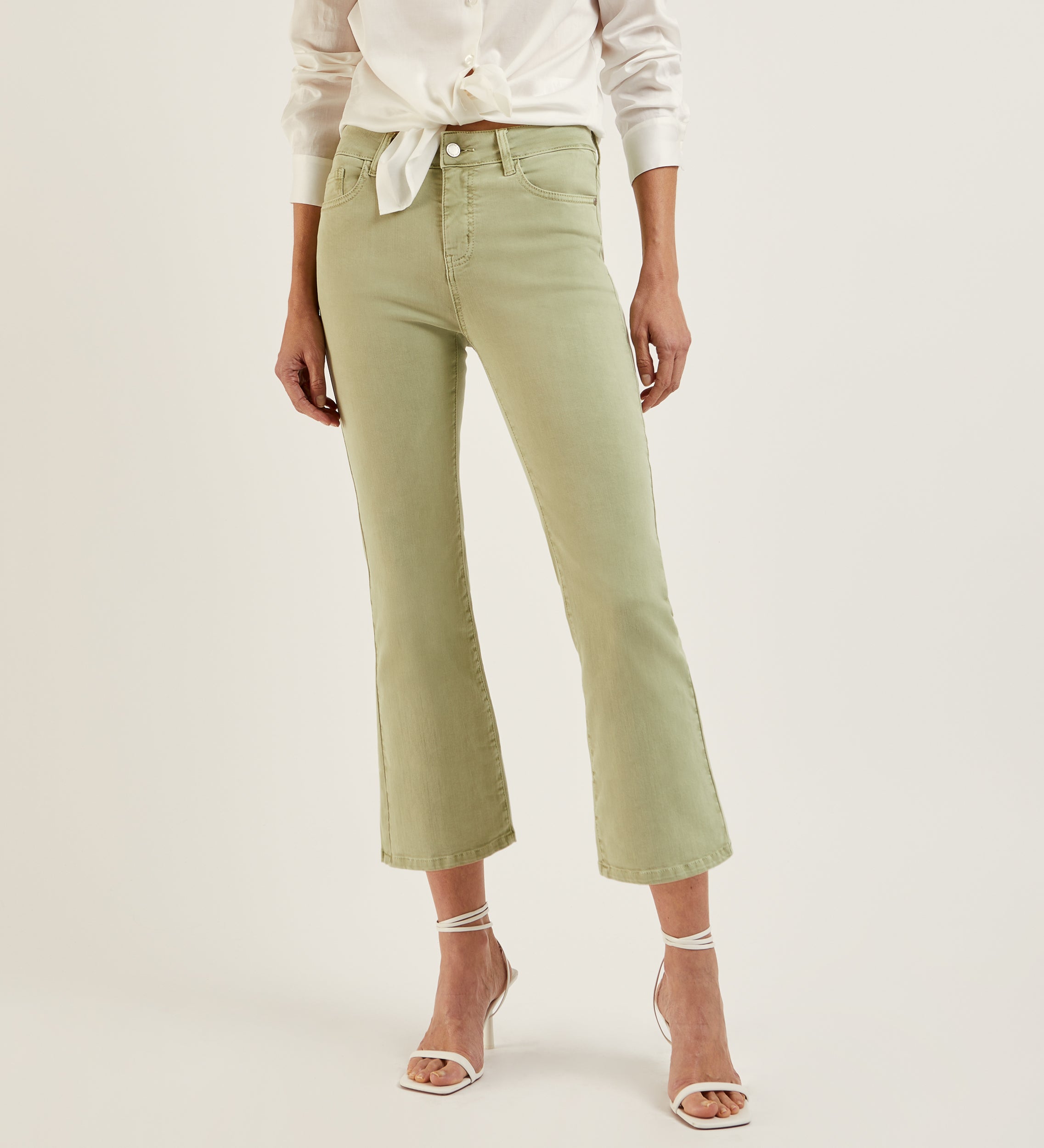 Flared crop pants