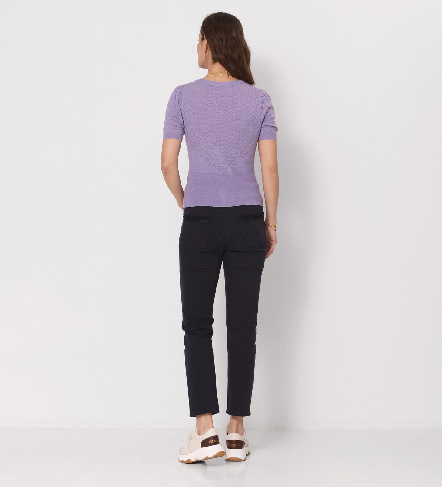 Openwork peak top