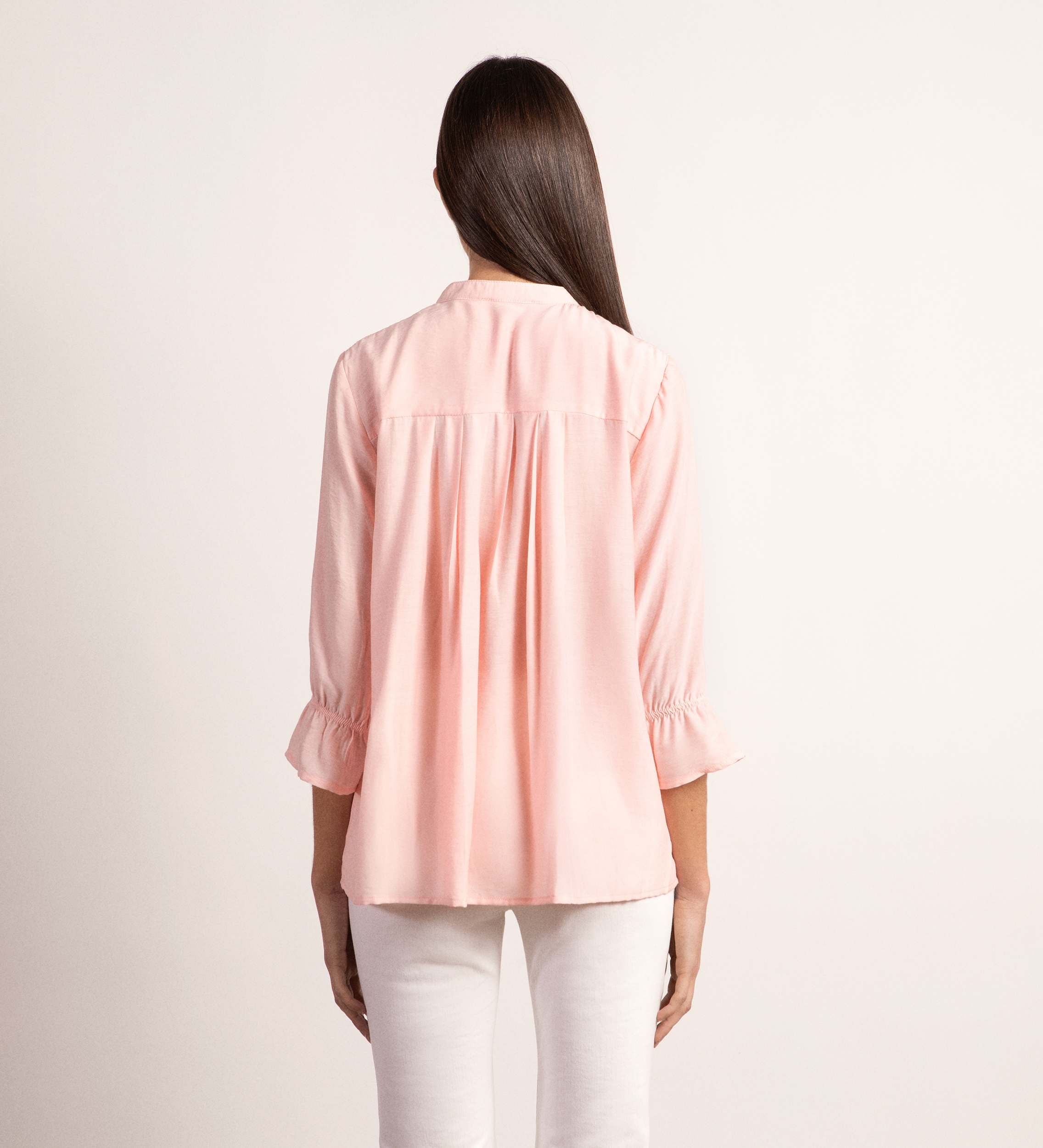 blouse froncée aux épaules
