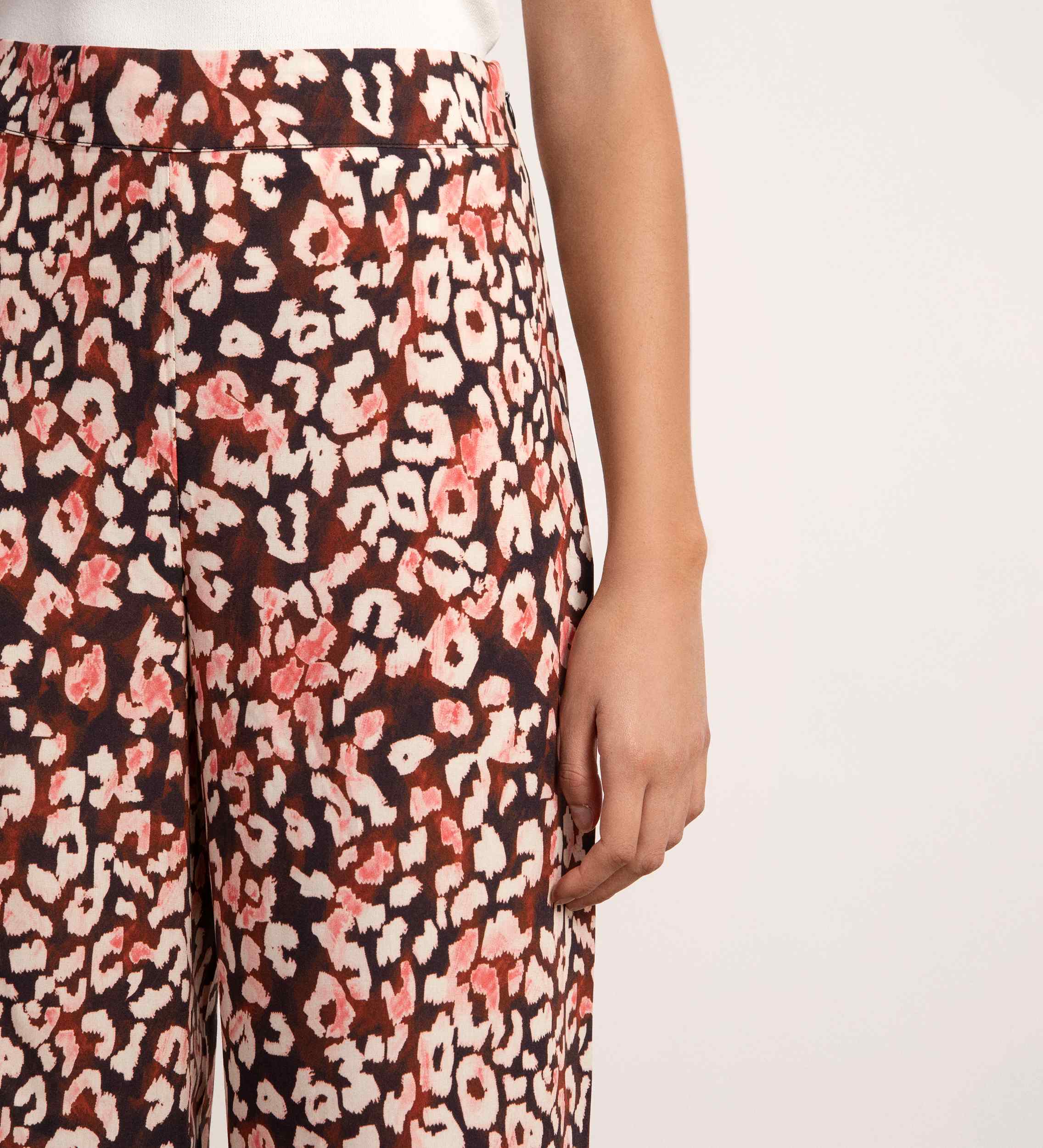 Flowy cropped trousers