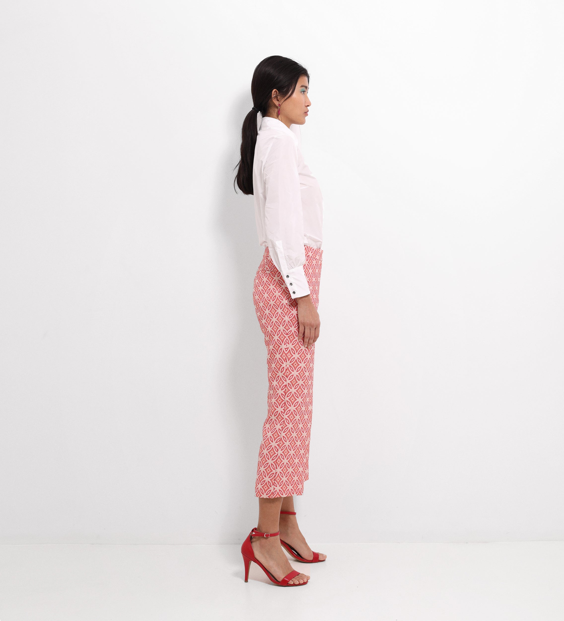 Flared cropped trousers