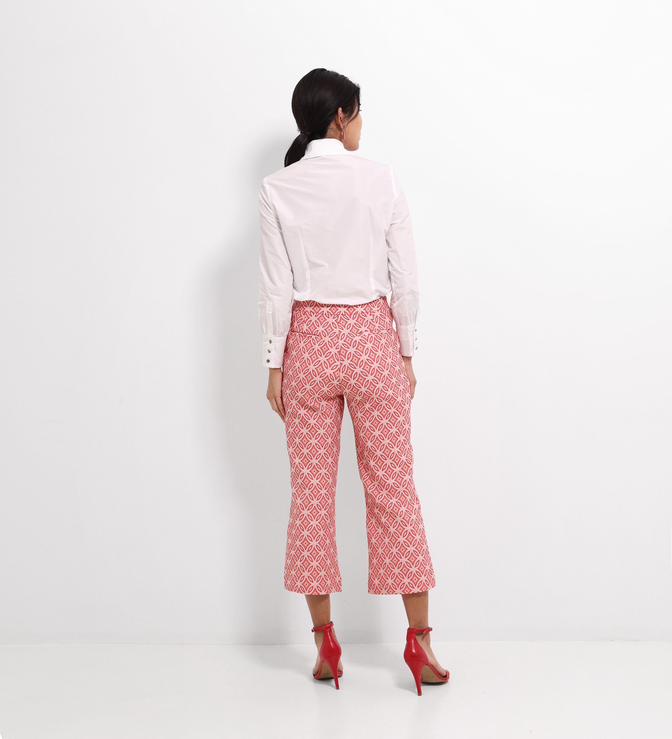 Flared cropped trousers