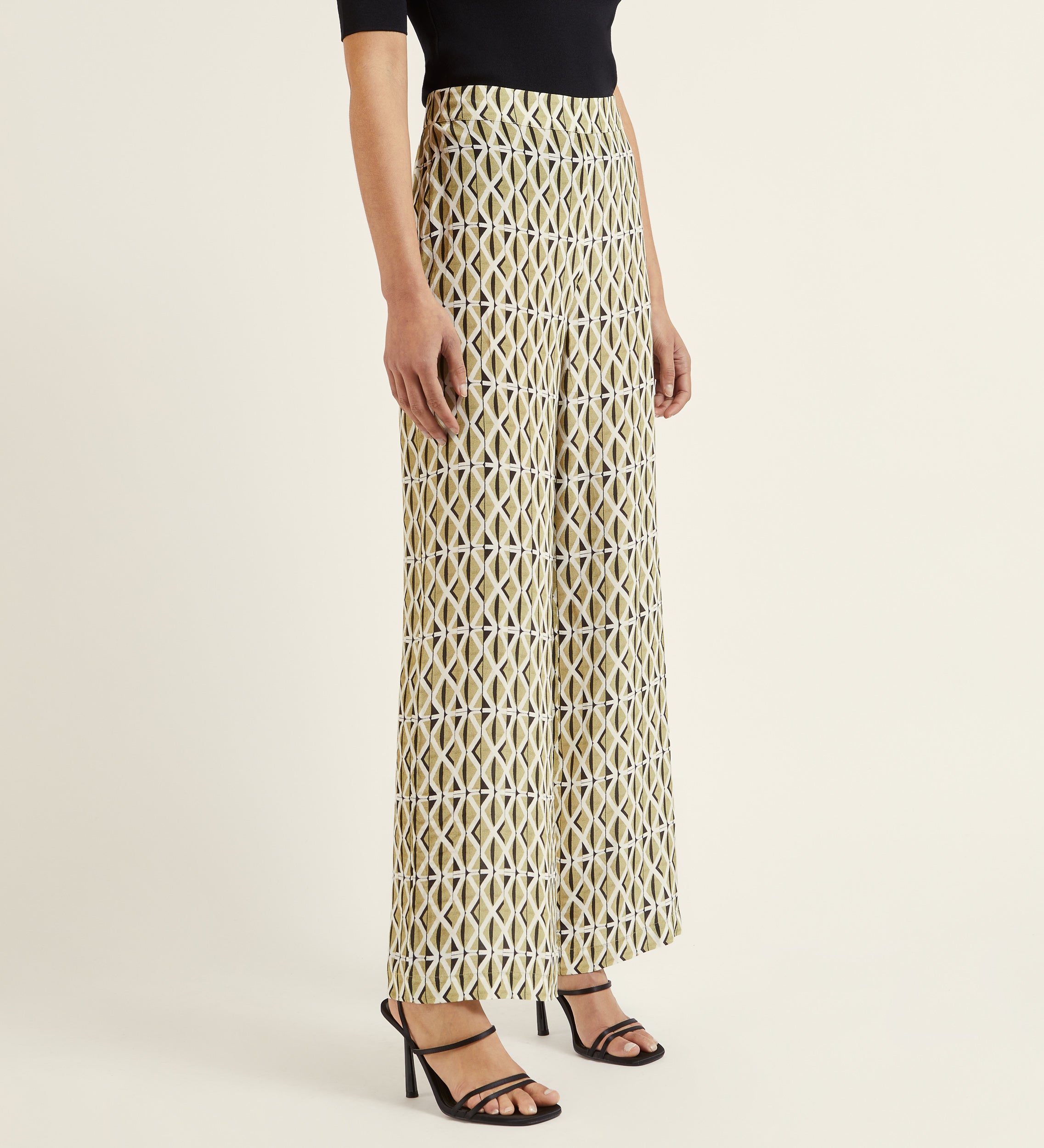Pantalón fluído estampado