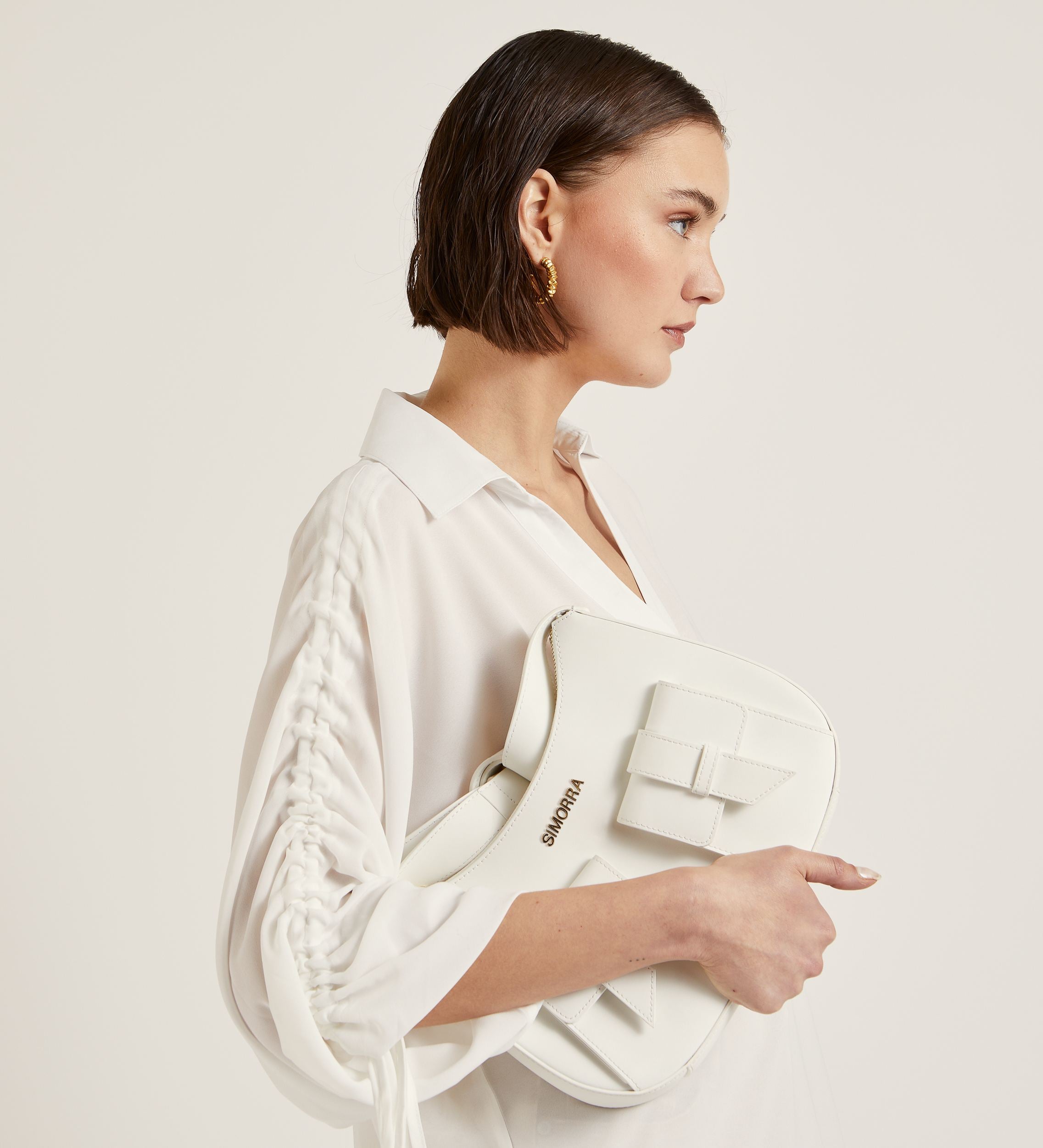 Blouse sleeves volume