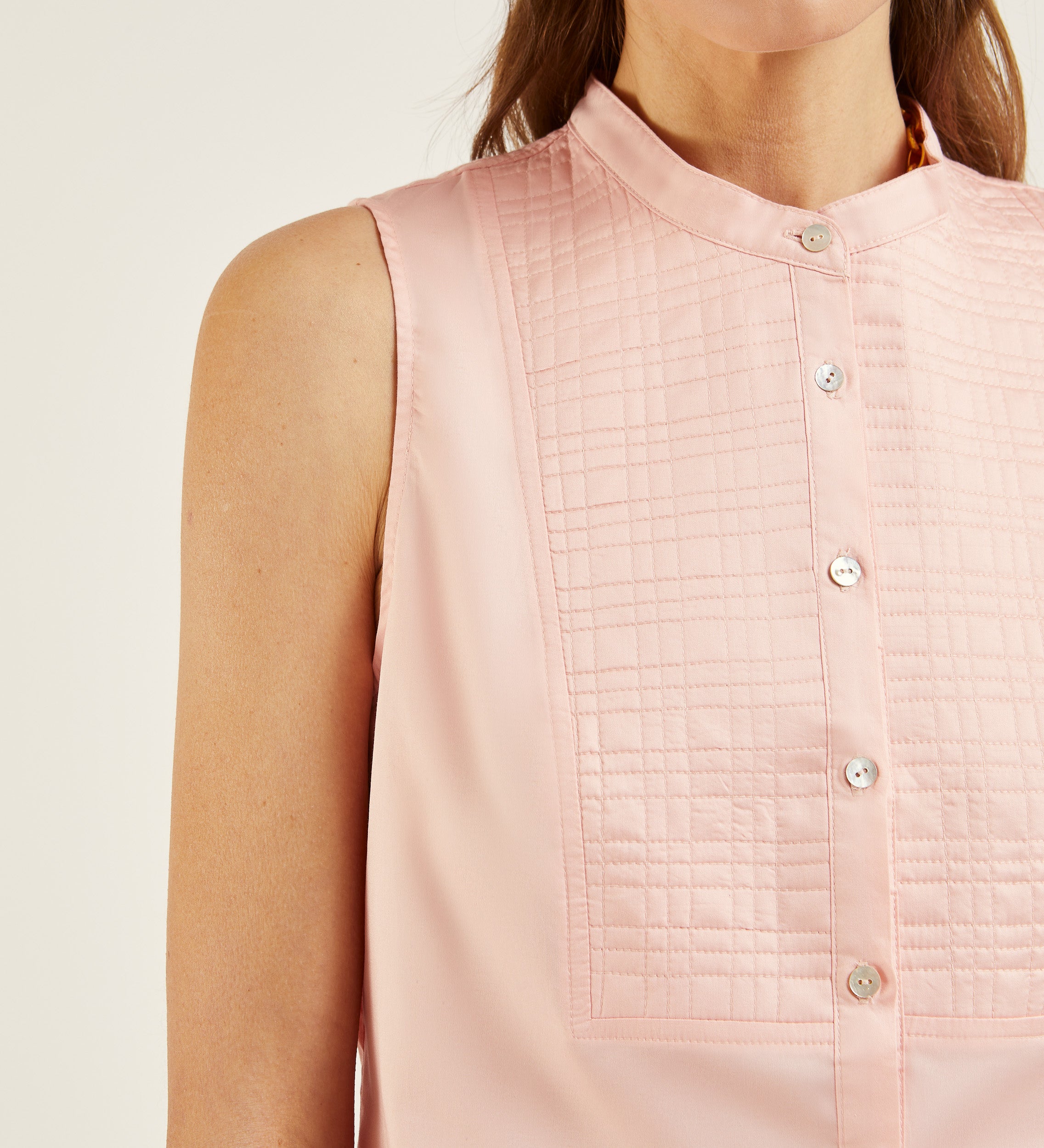 Blusa detalle acolchado