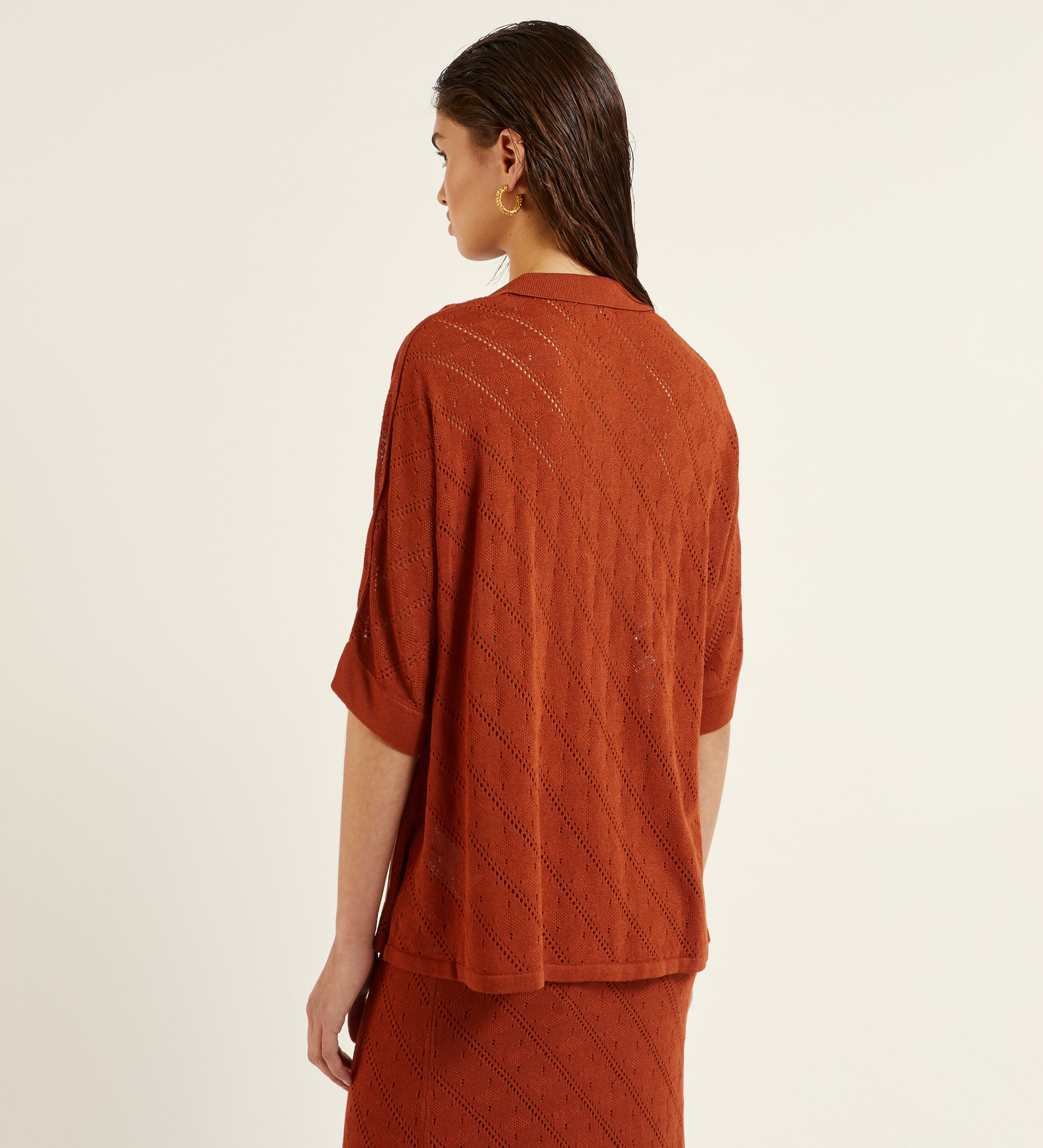 Top punto oversize calado