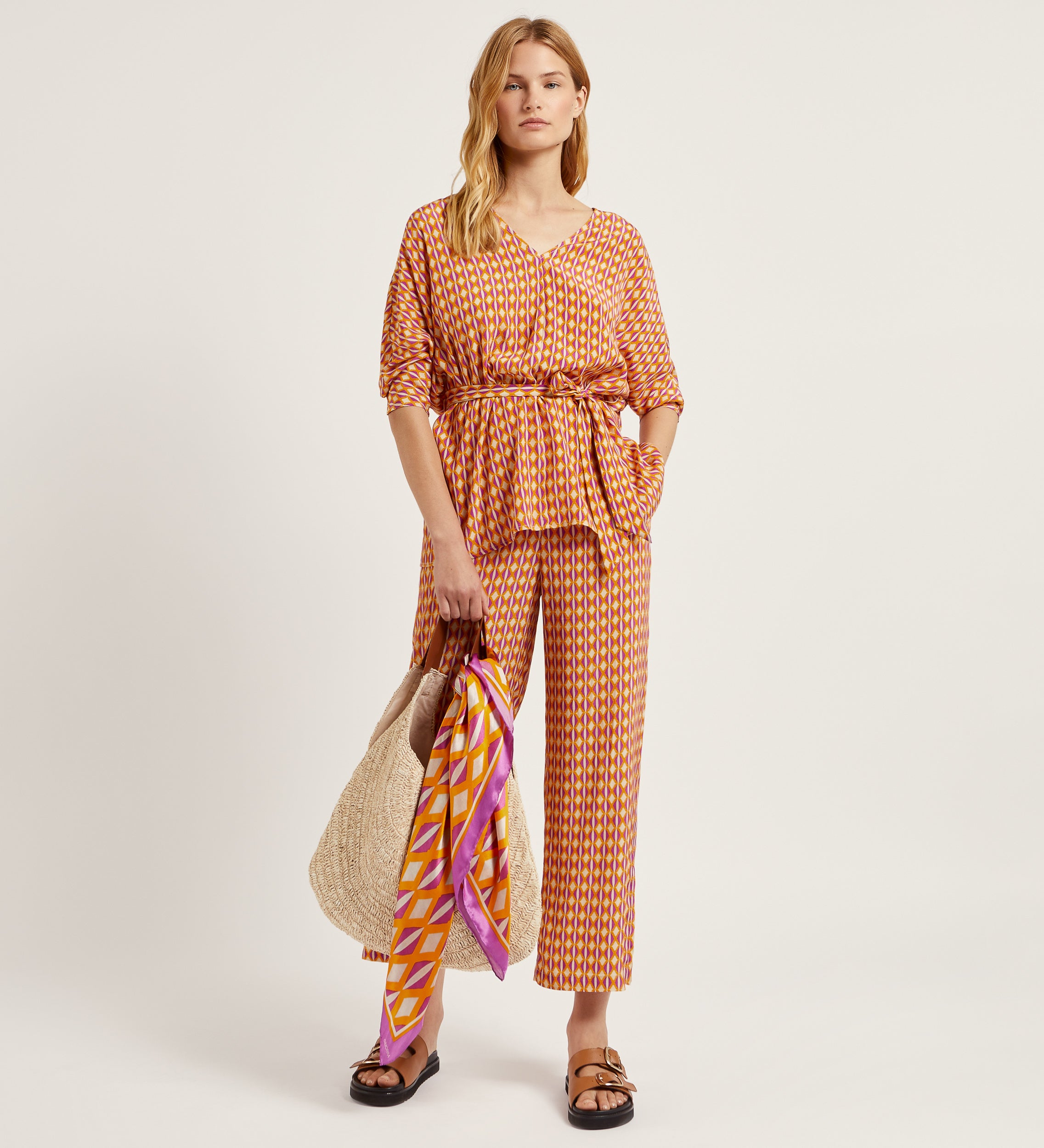 Printed wide leg trousers
