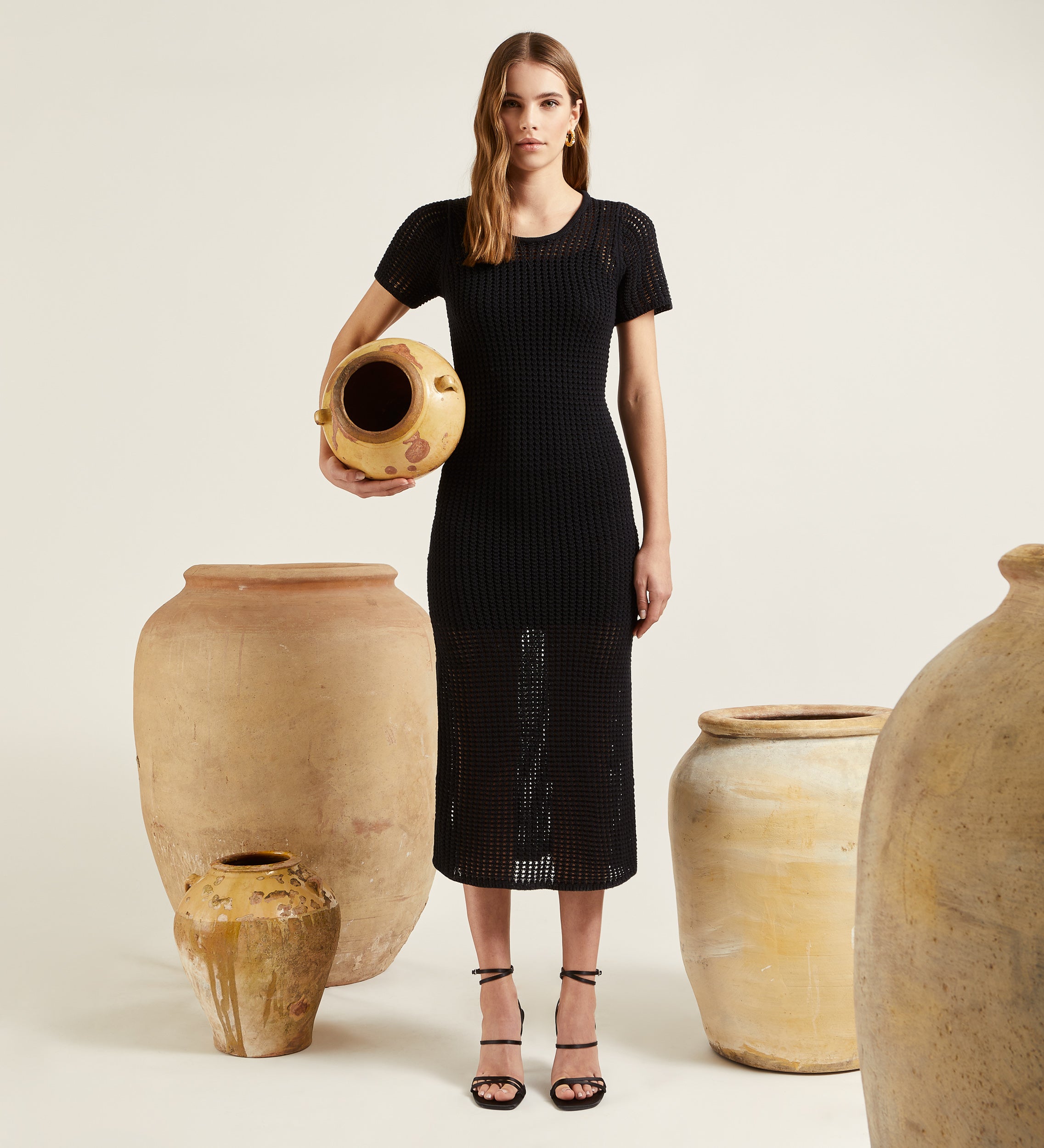 Vestido punto calado