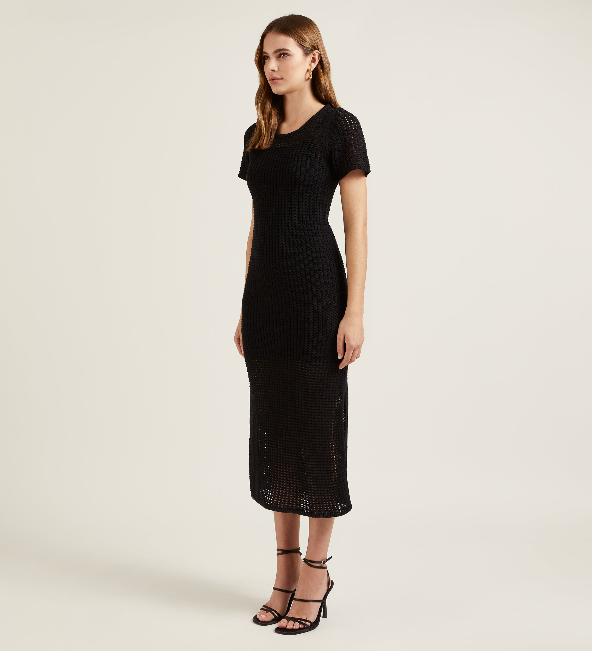 Vestido punto calado