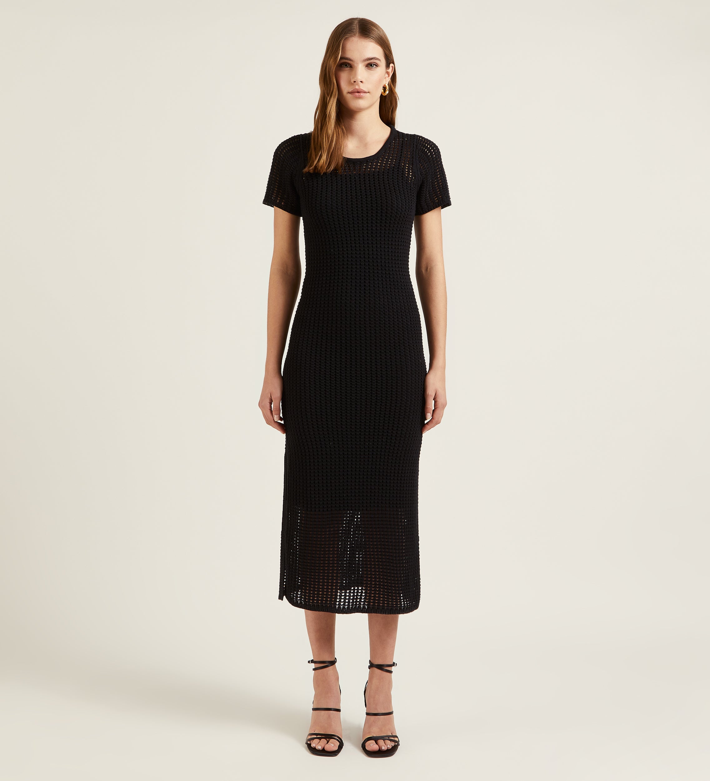 Vestido punto calado