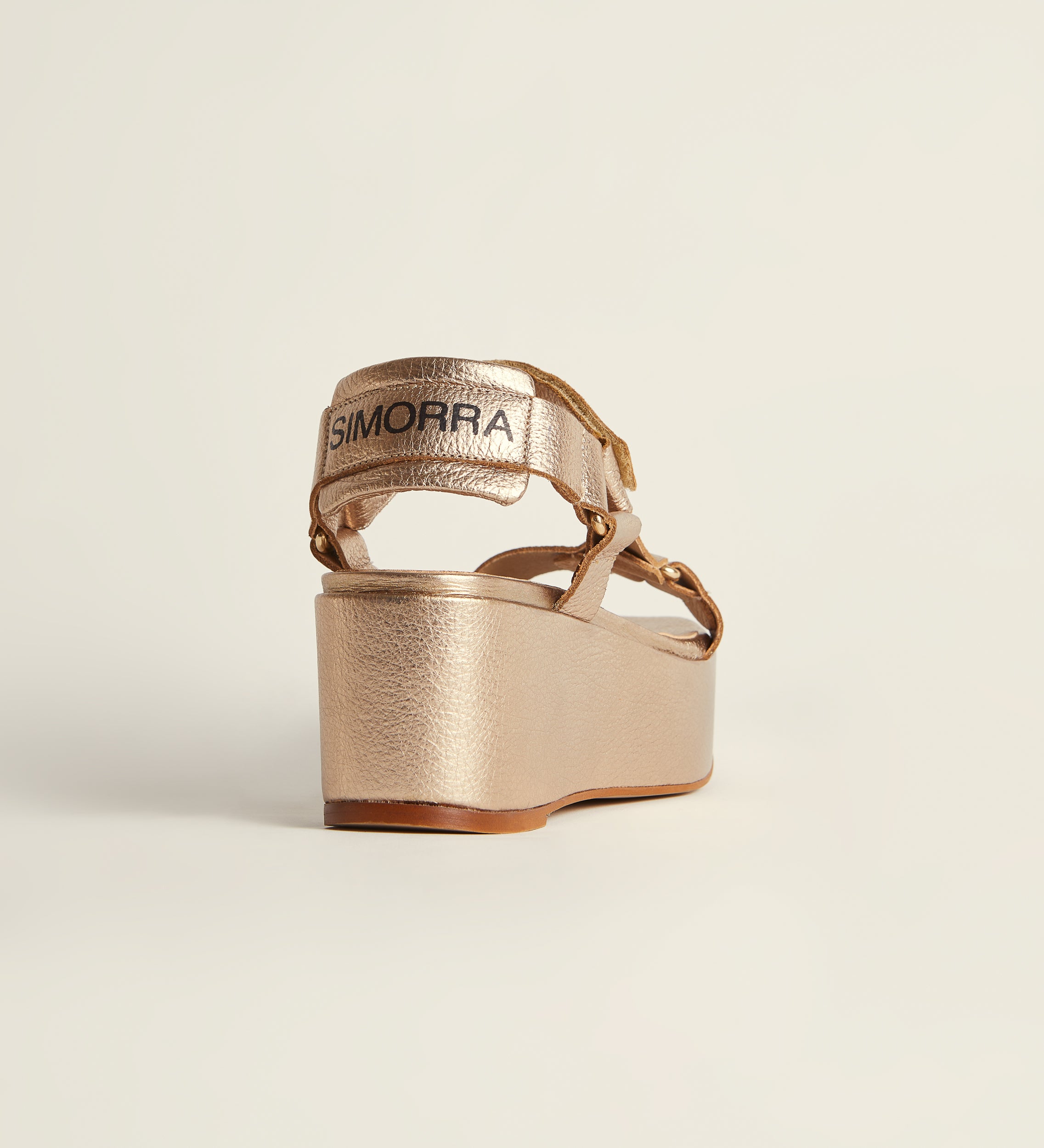 Sandalia piel plataforma