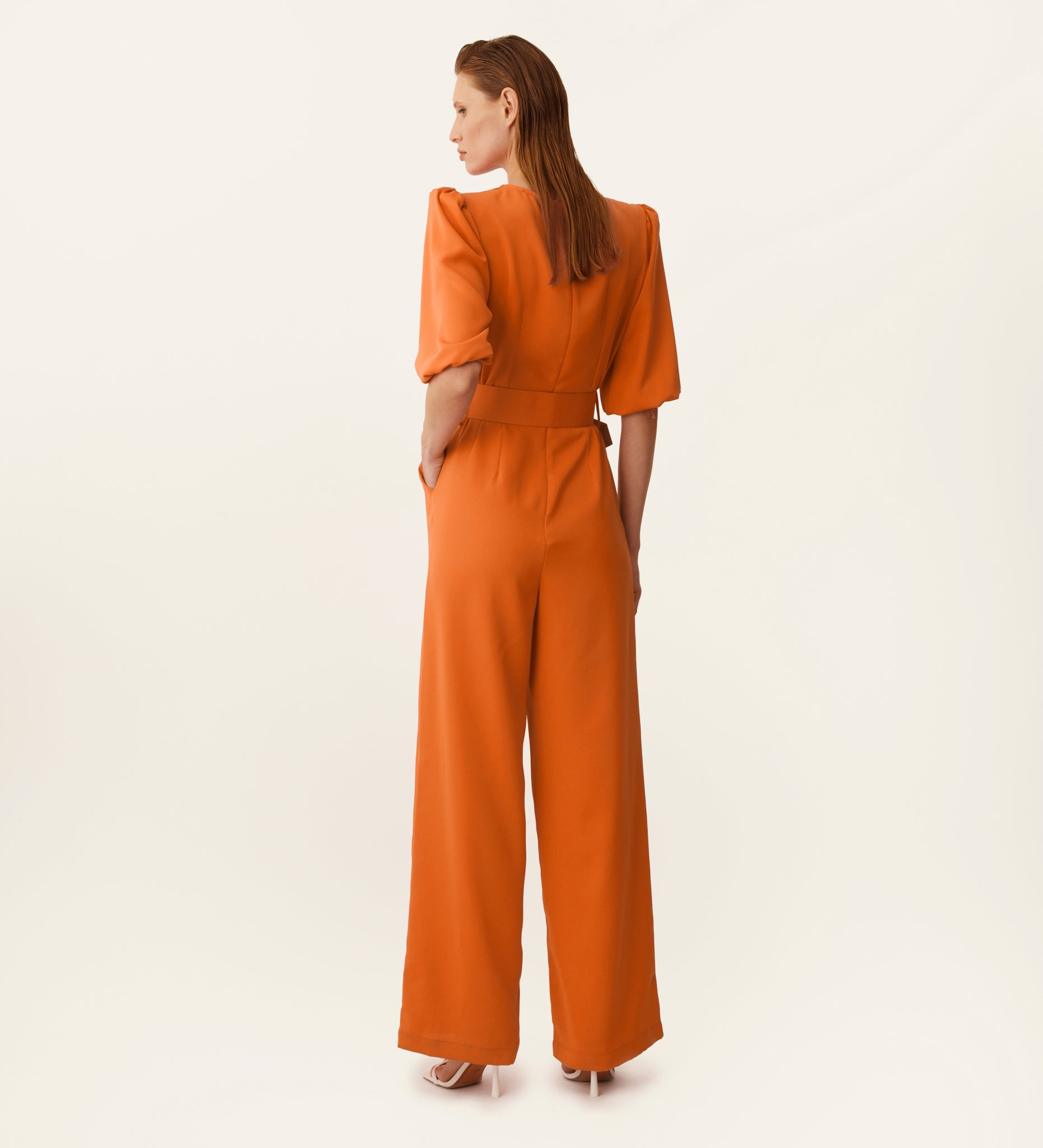 Crepe jumpsuit with sleeves