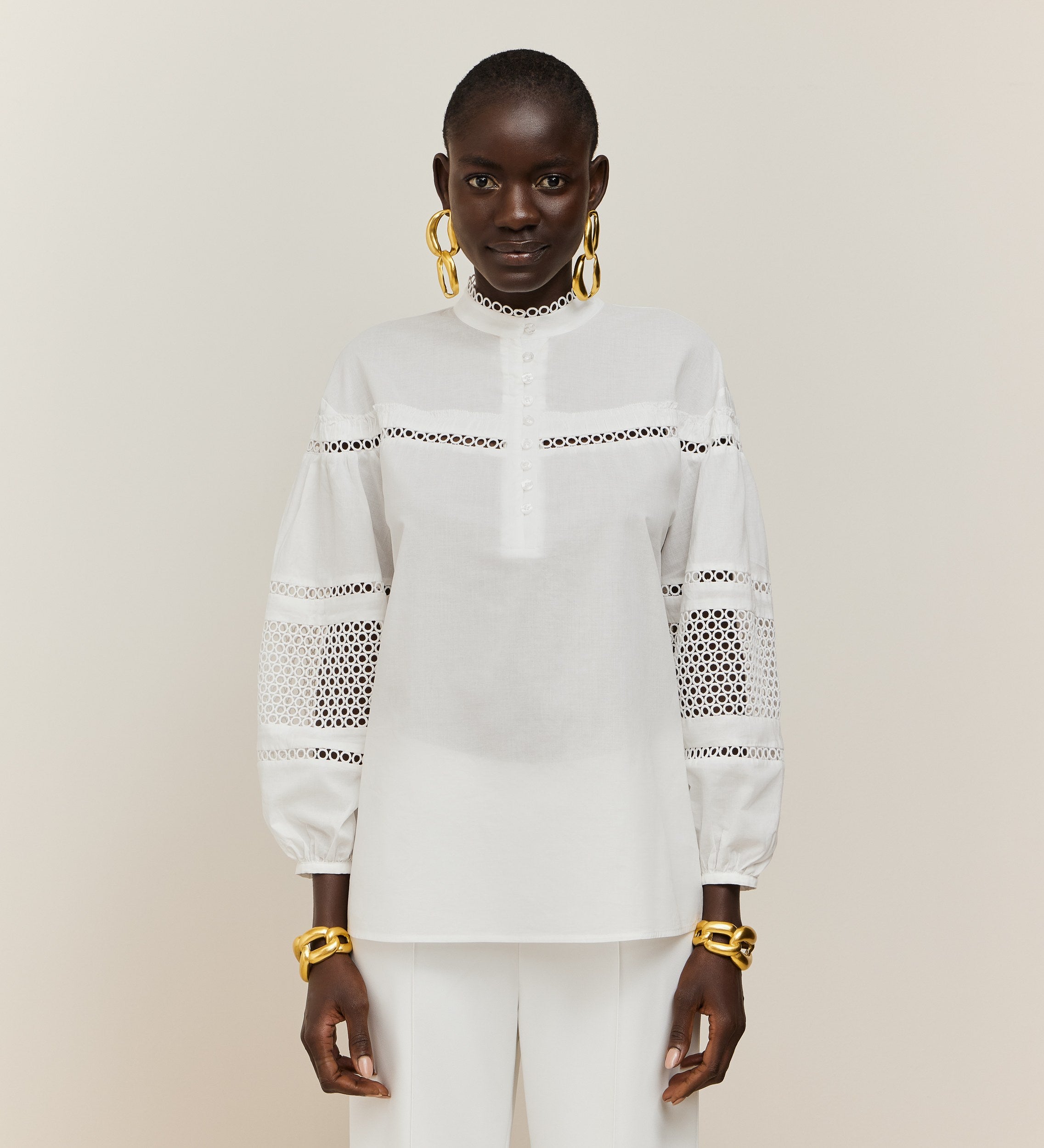 Blusa detalles guipur