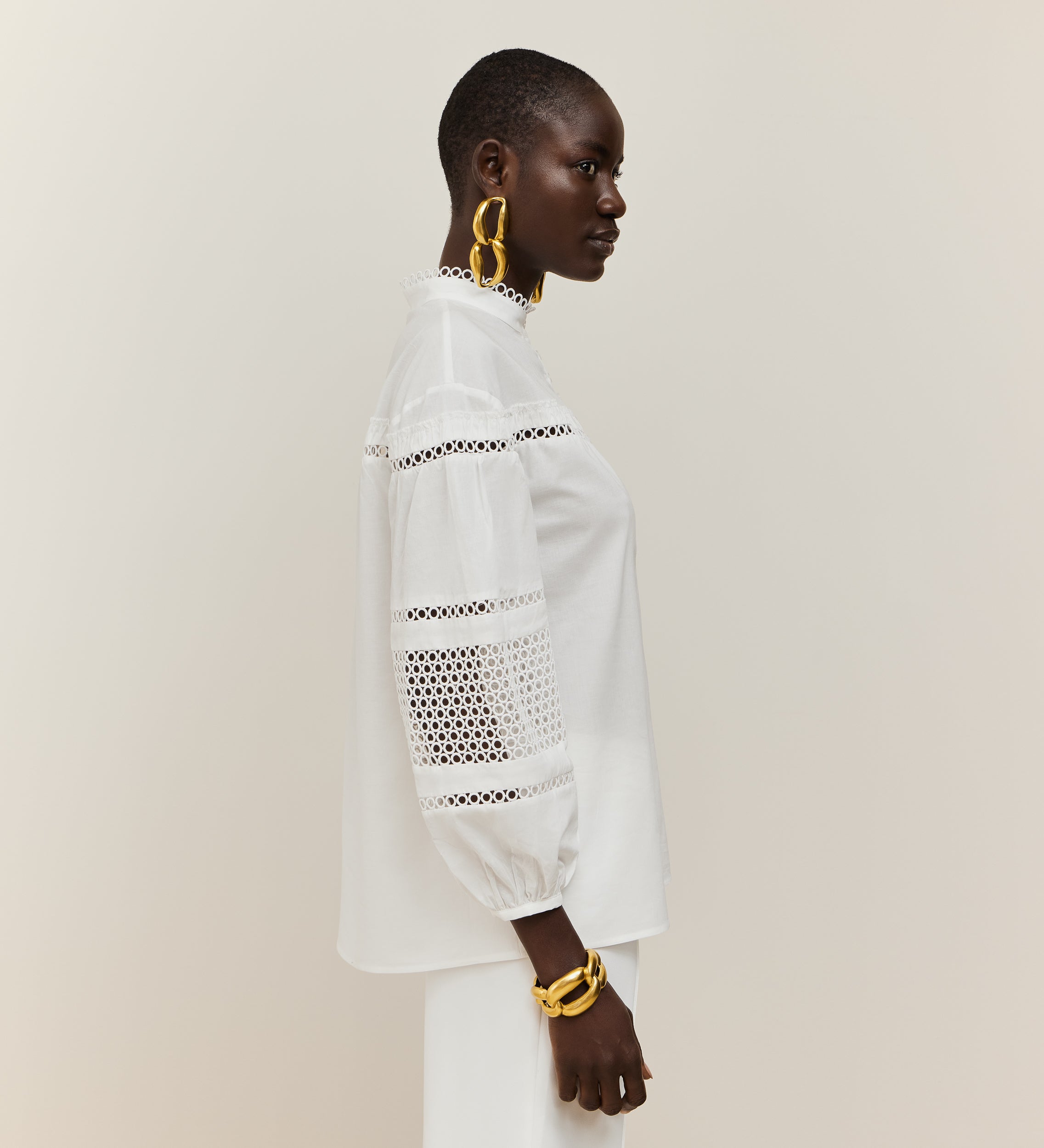 Blusa detalles guipur