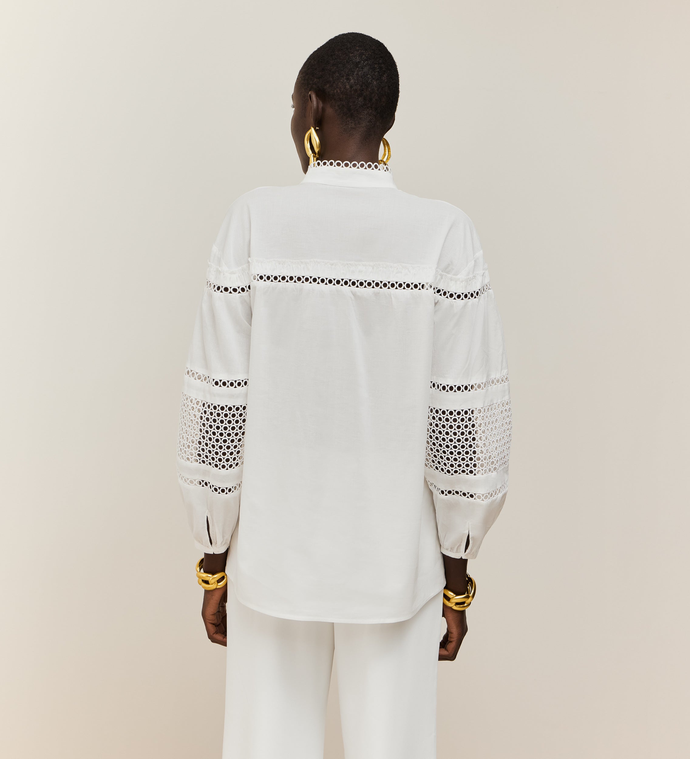 Blusa detalles guipur