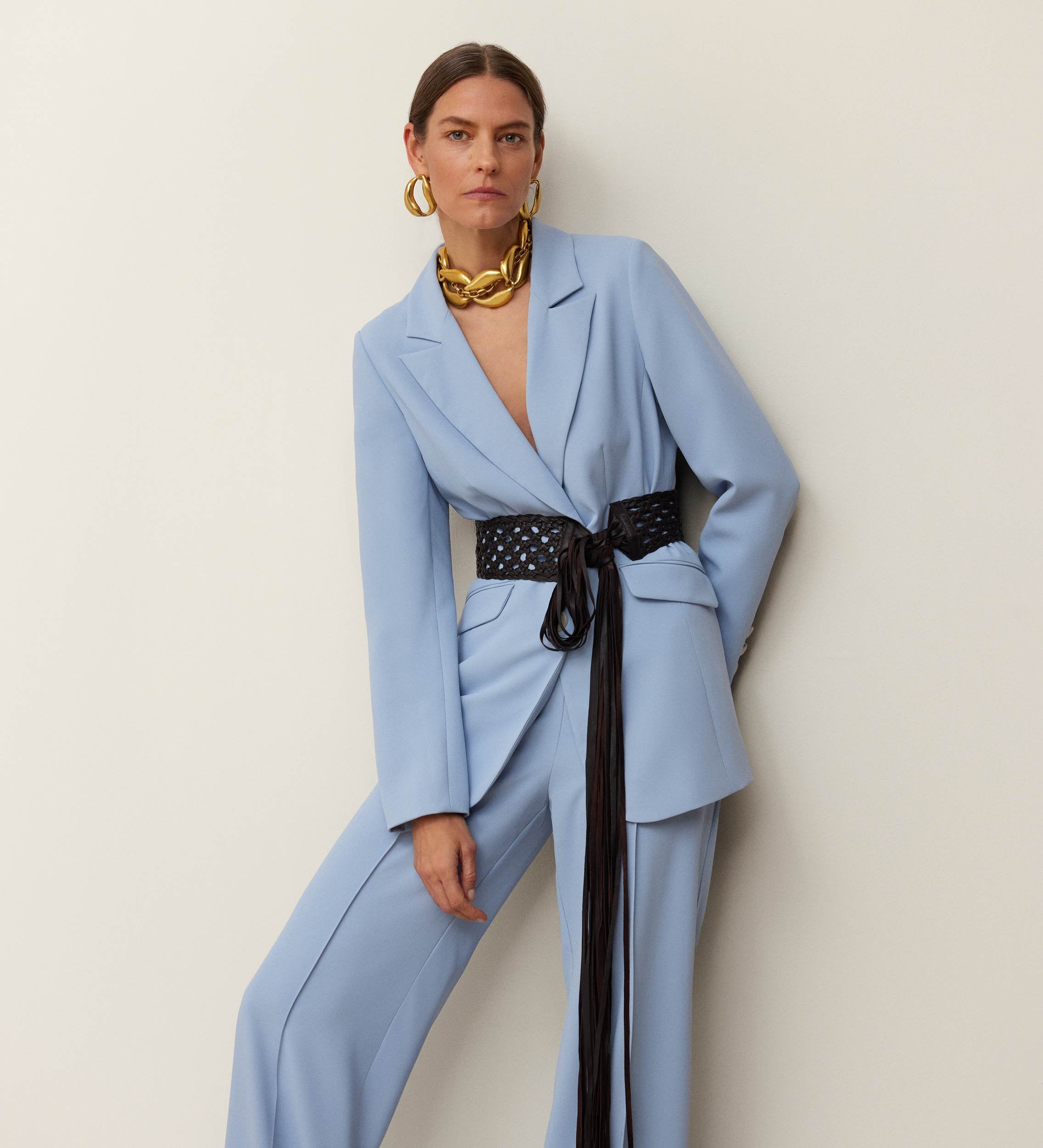 Americana entallada crepe