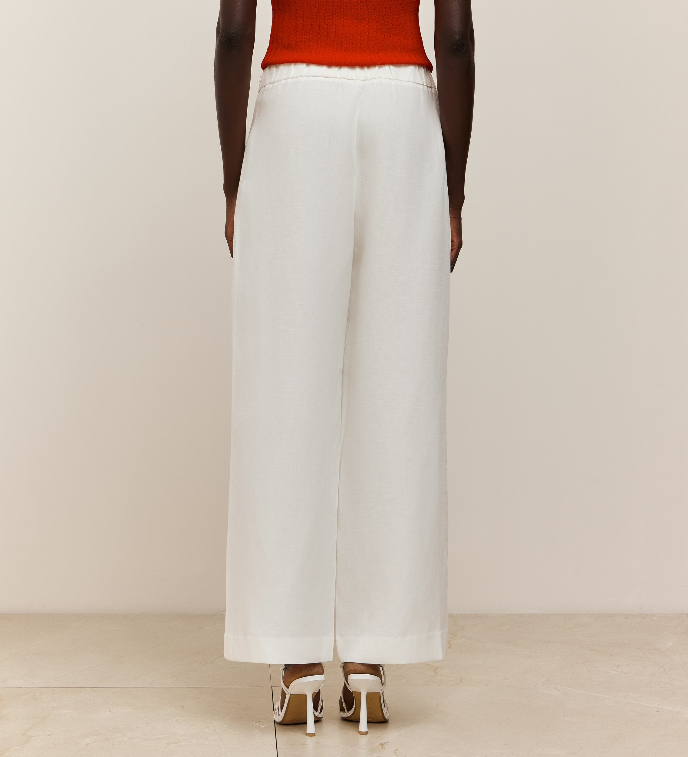 Pantalón largo recto