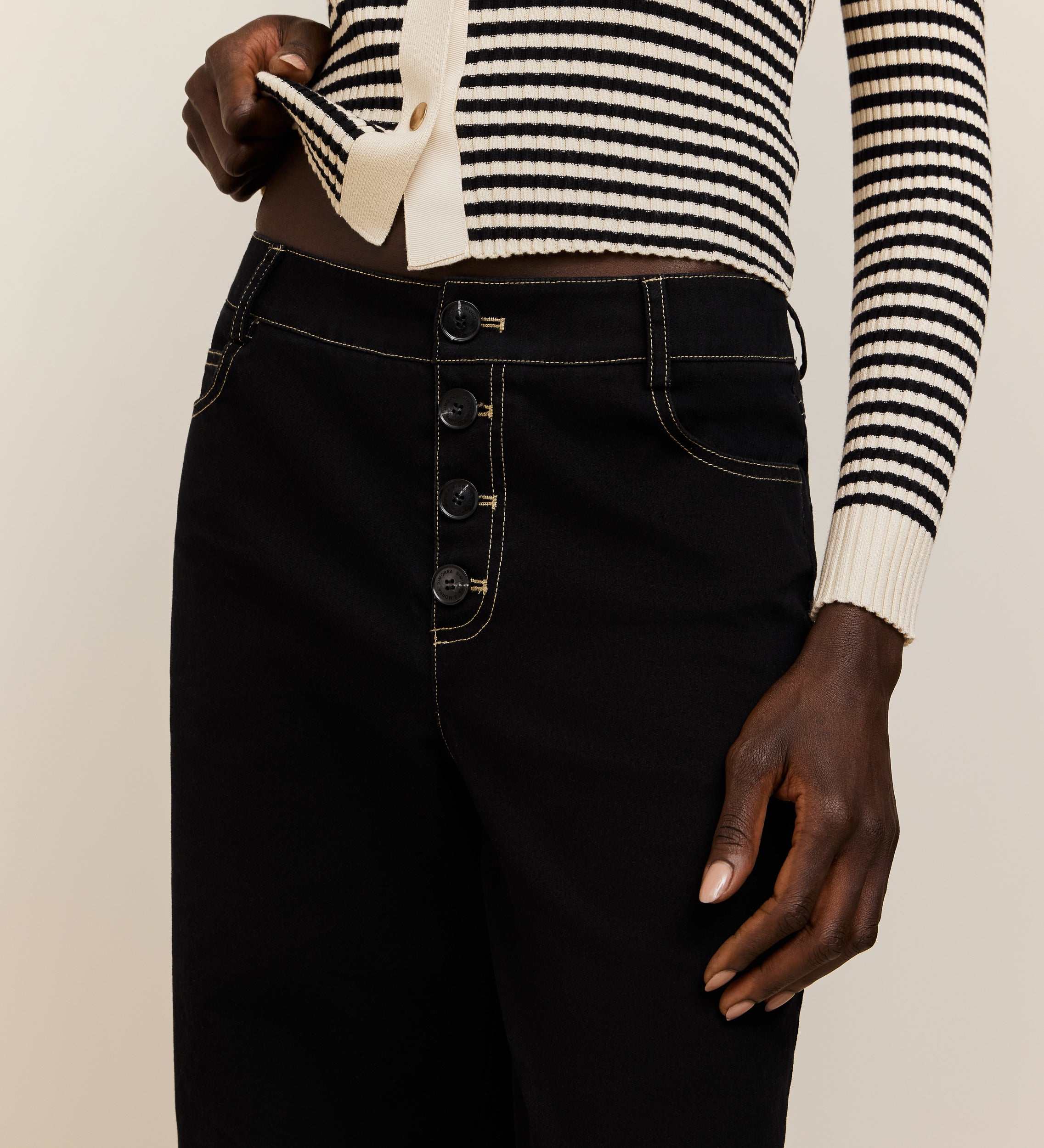 Contrast stitching pants