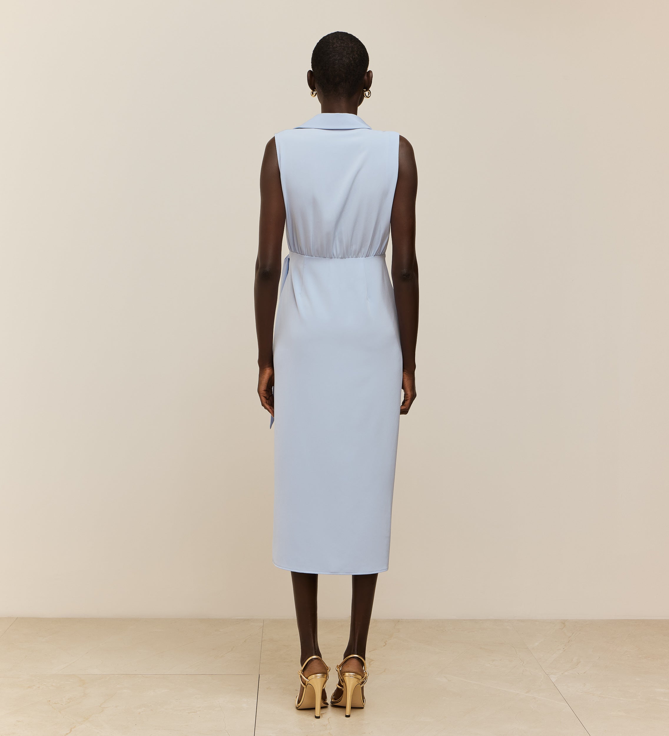 Vestido midi cruzado