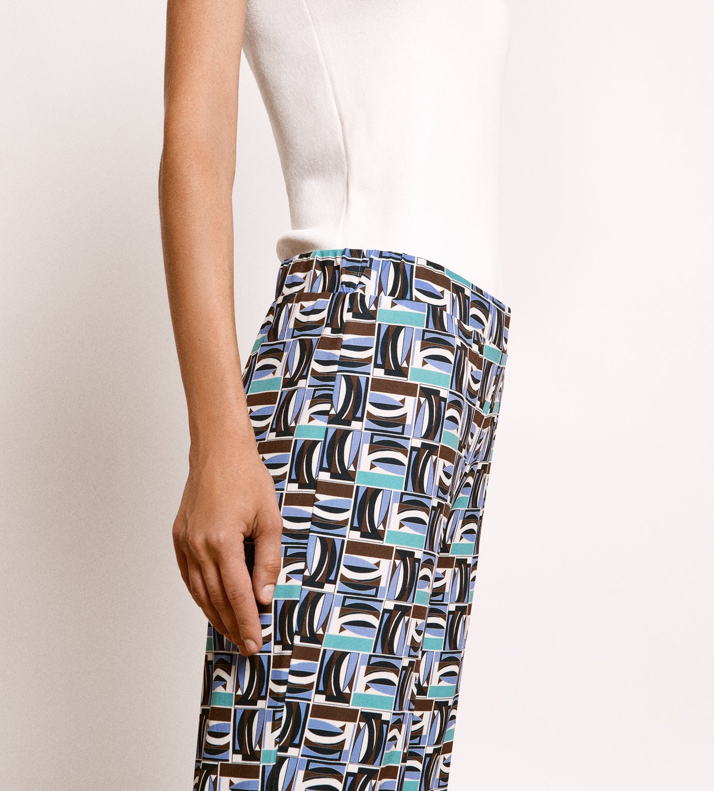 Printed elastic pants