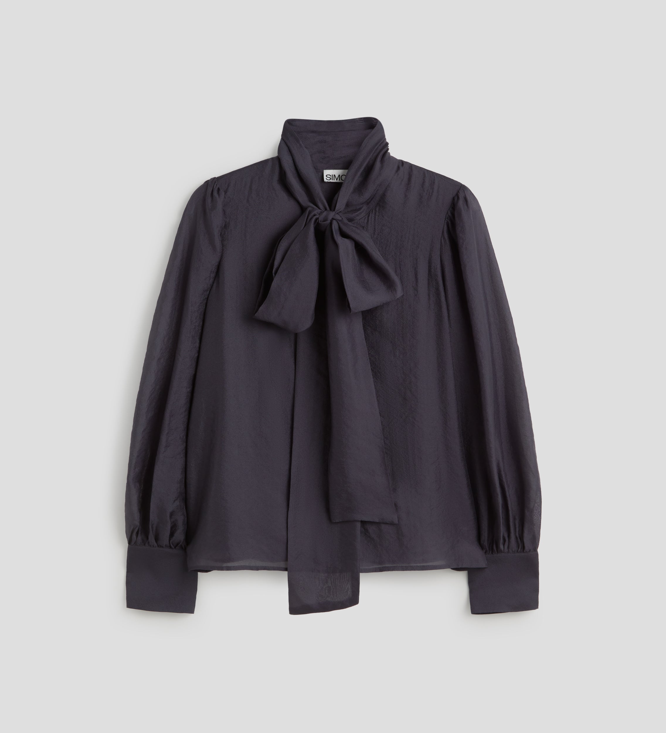 Blouse bow neck