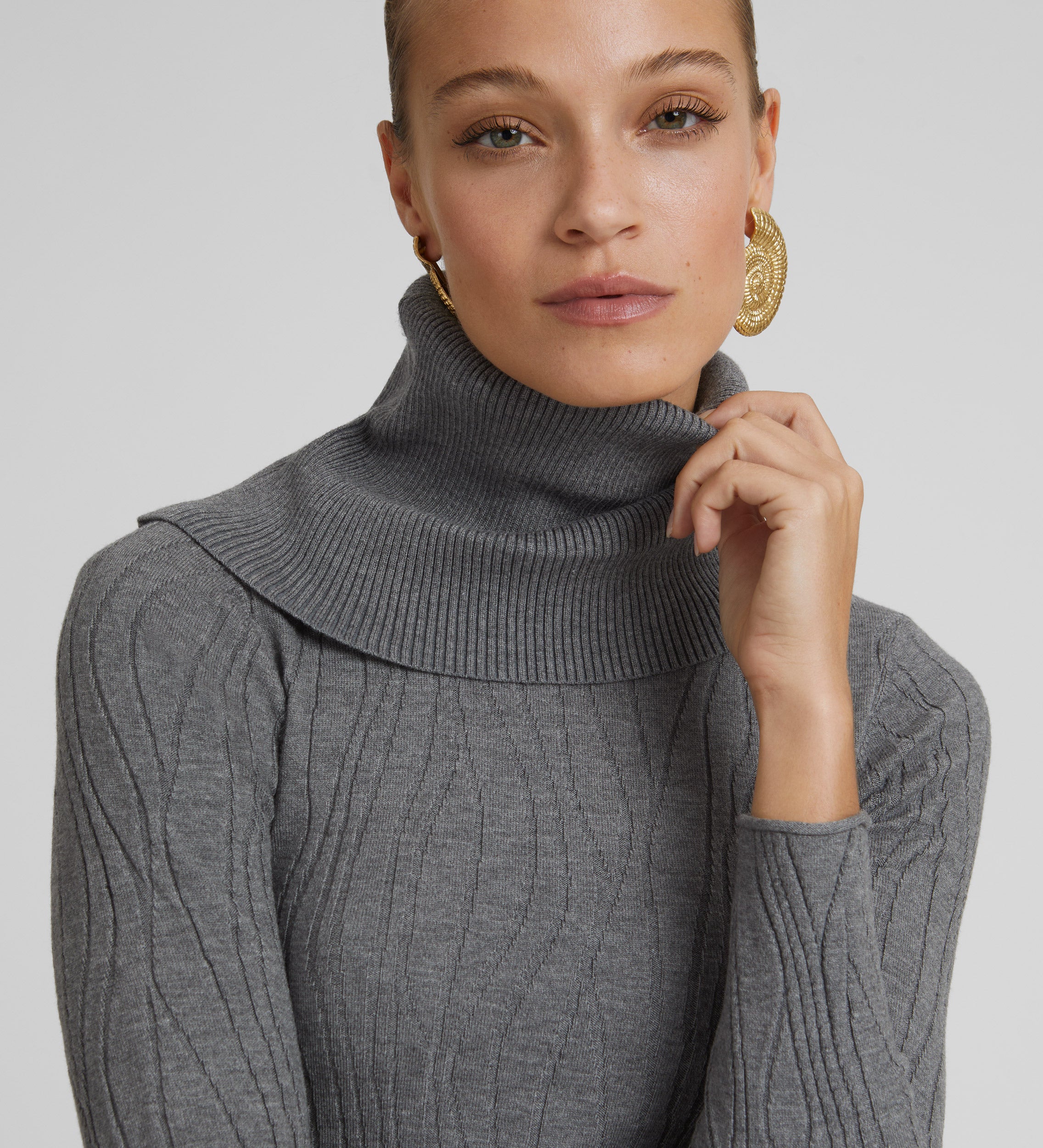 High neck sweater