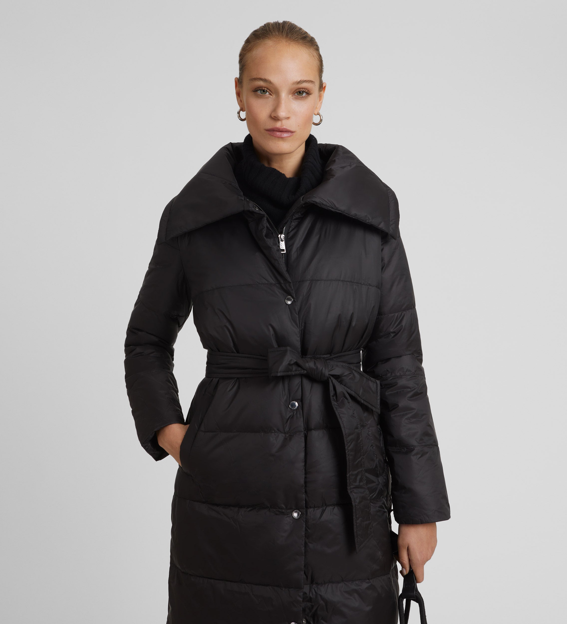 Long parka with chimney collar