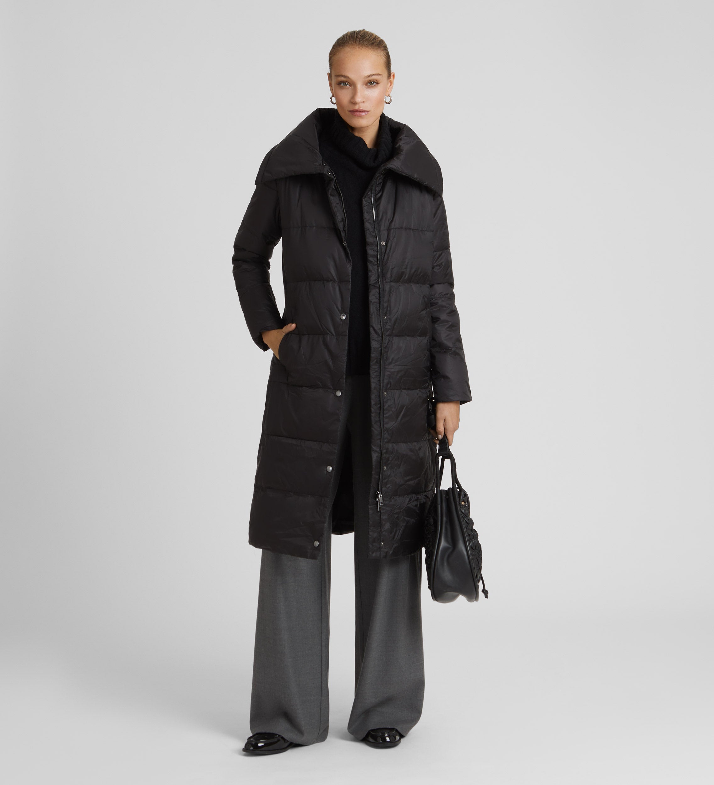 Long parka with chimney collar