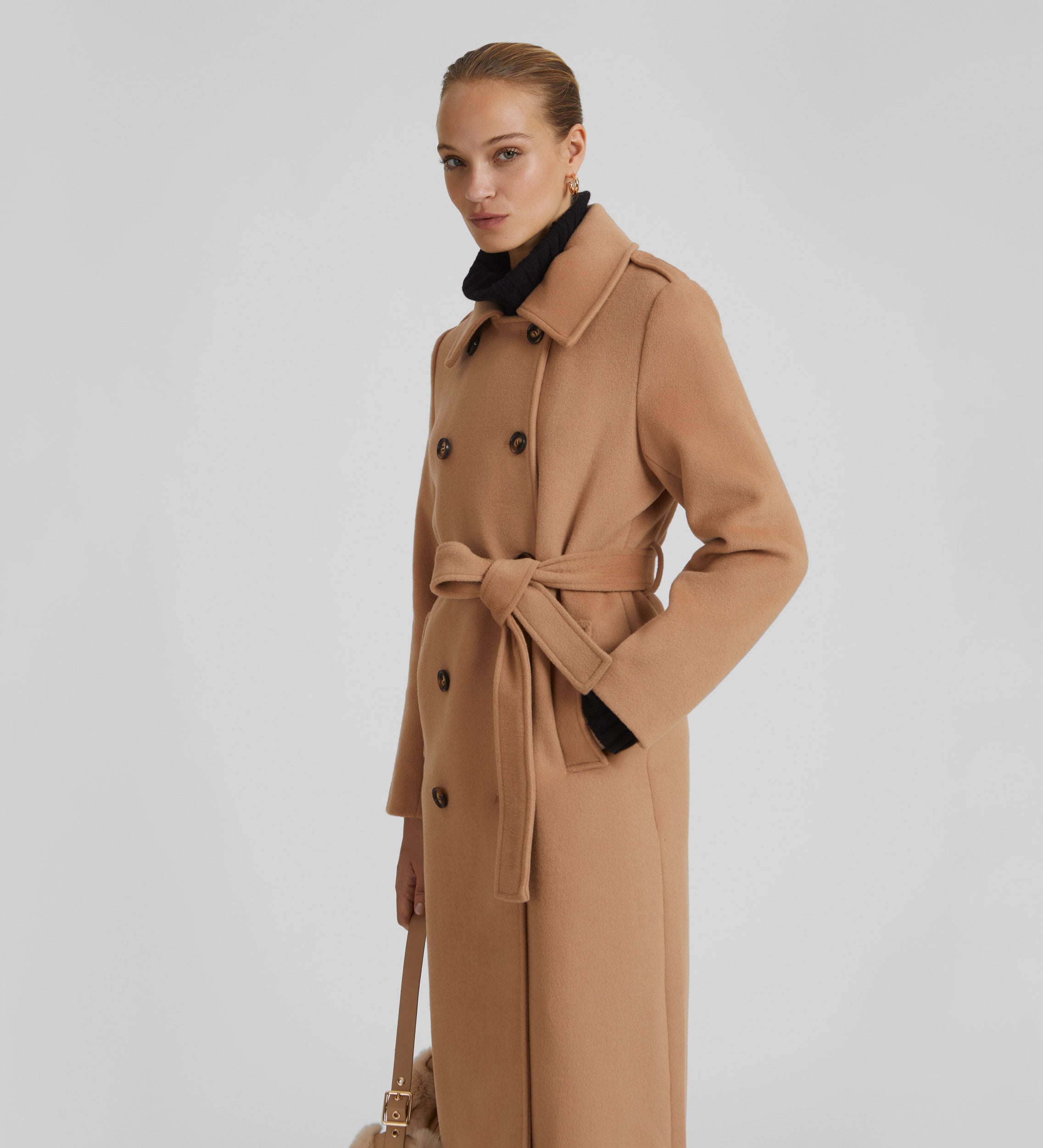 Manteau à double boutonnage