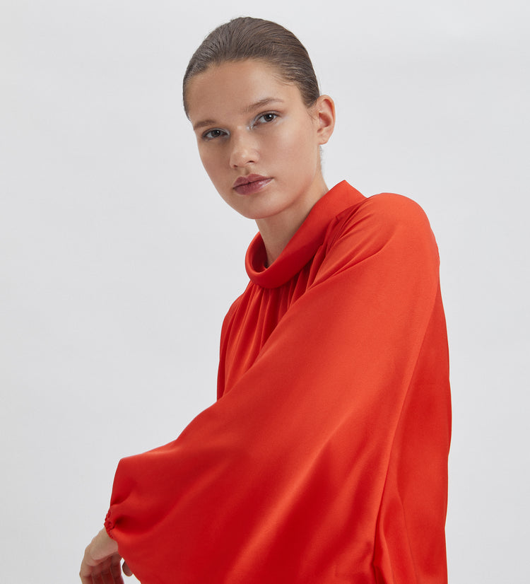 Blouse en satin à manches raglan