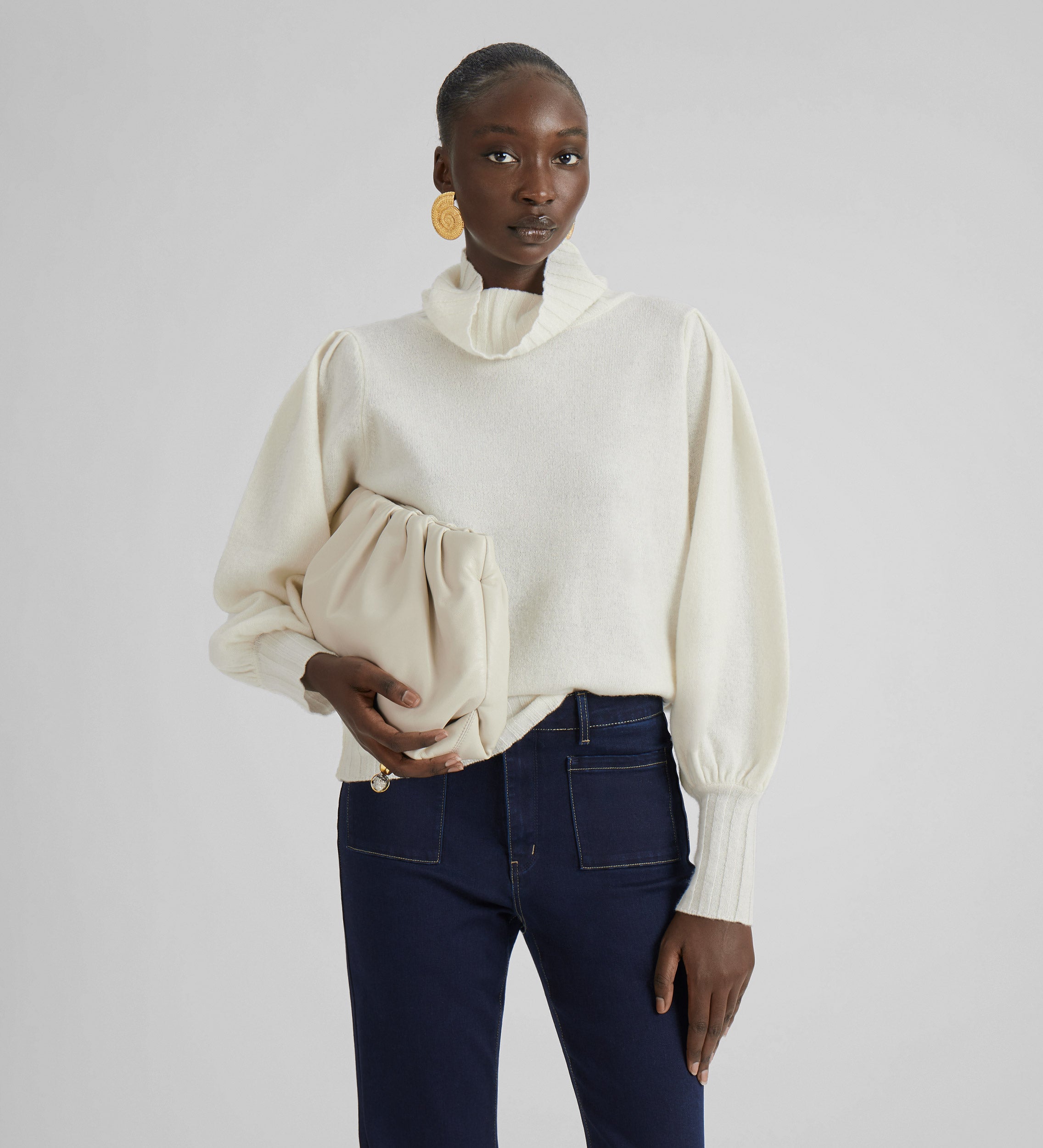 Puffed sleeve sweater