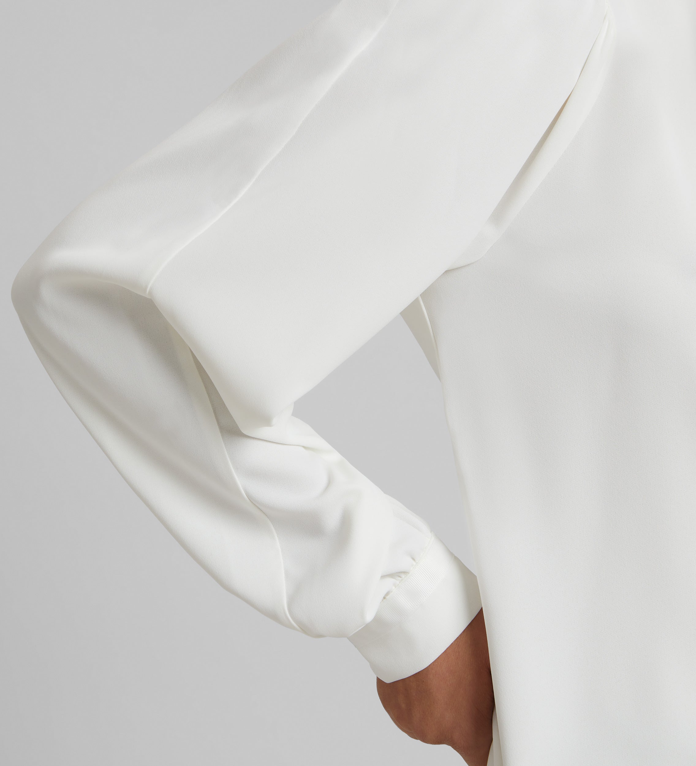 Puff sleeve shirt