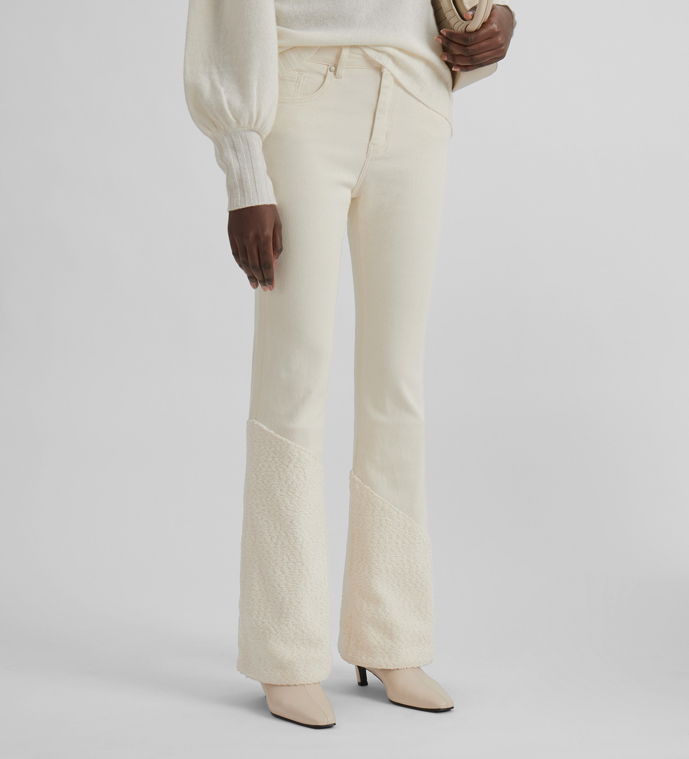 Flared jeans with decorative bottom