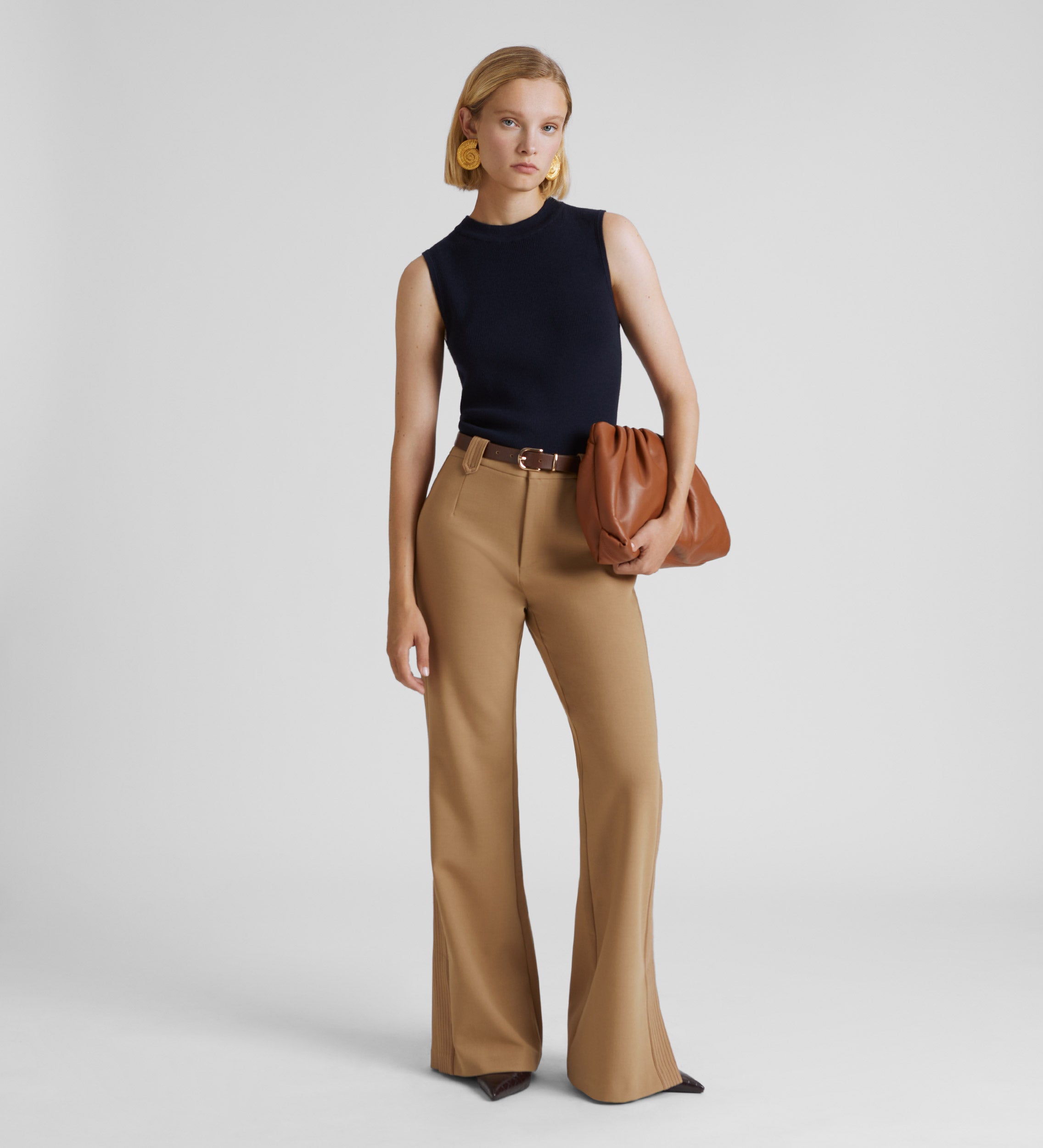 Contrast stitching trousers