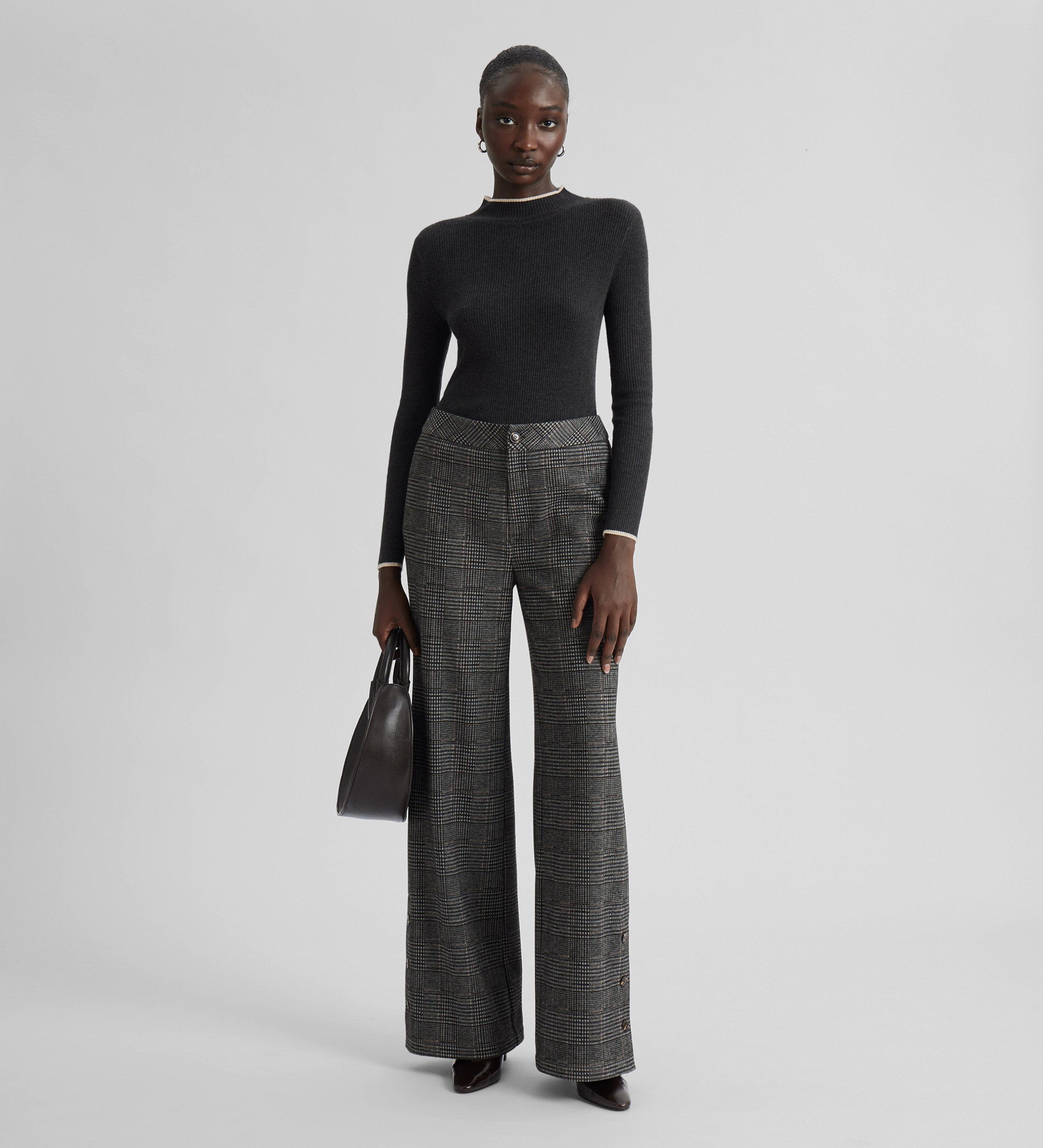 Wide-leg checked trousers