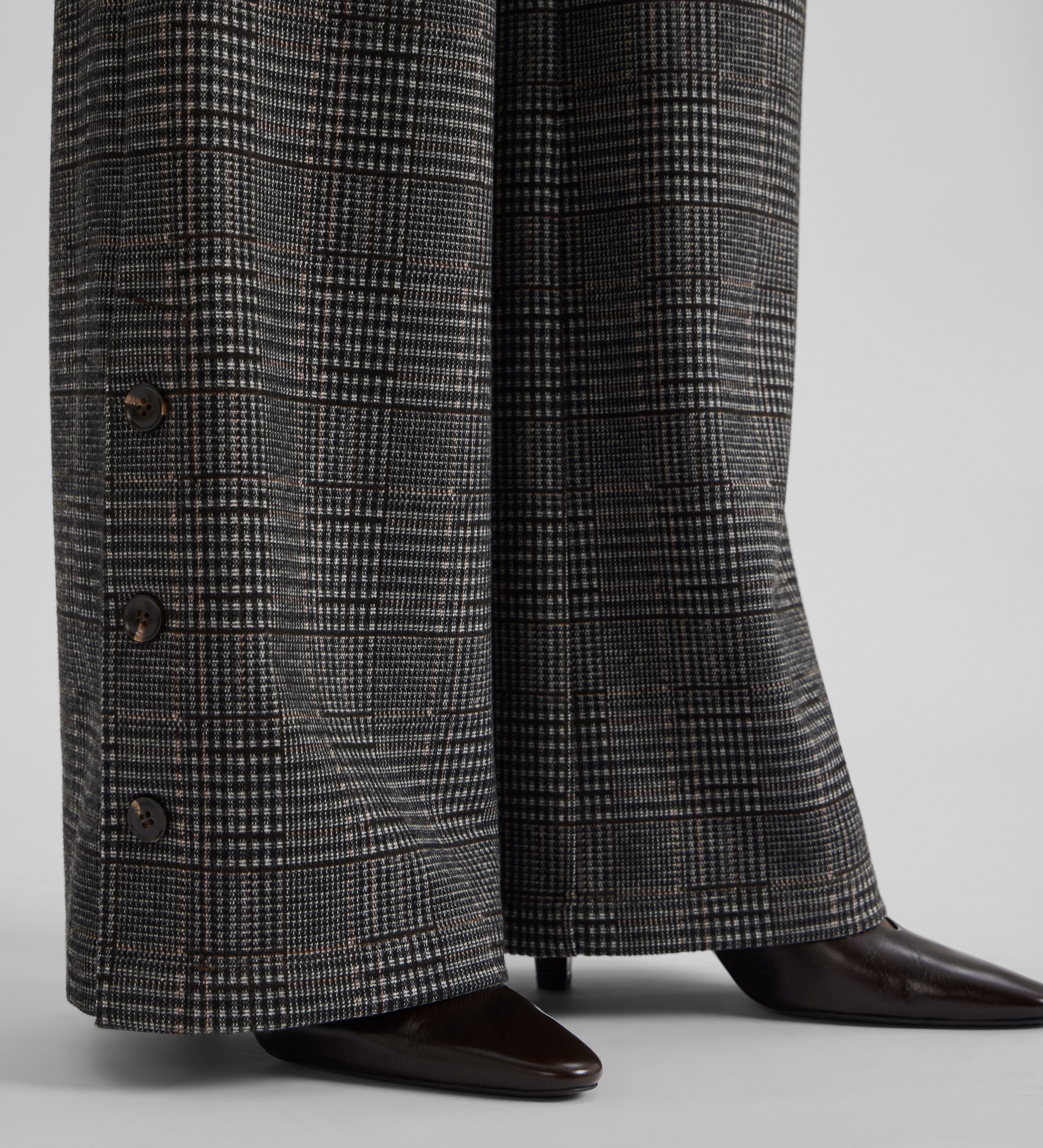 Wide-leg checked trousers